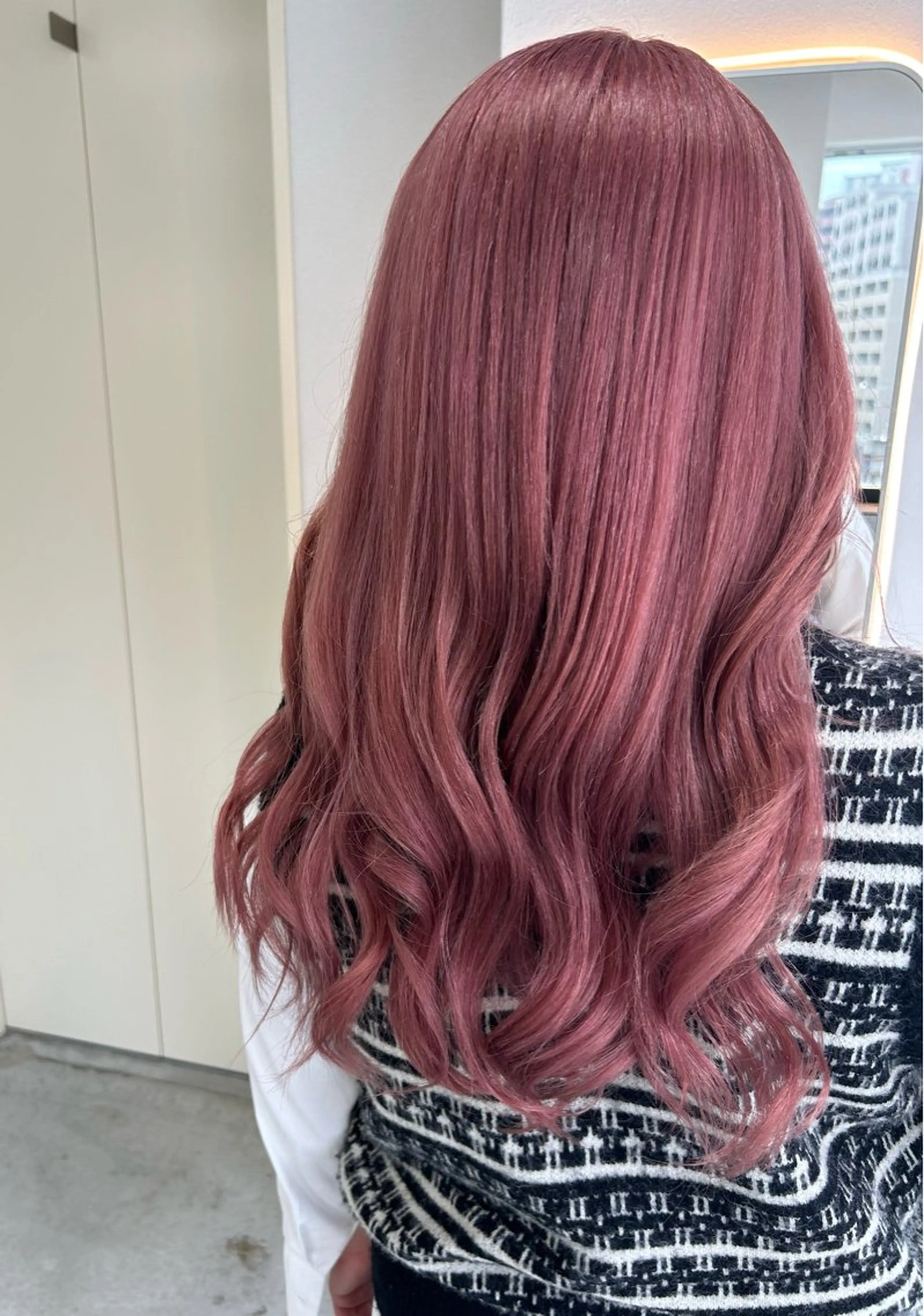 カラー GiseL さあや博多ハイトーンのヘアスタイル