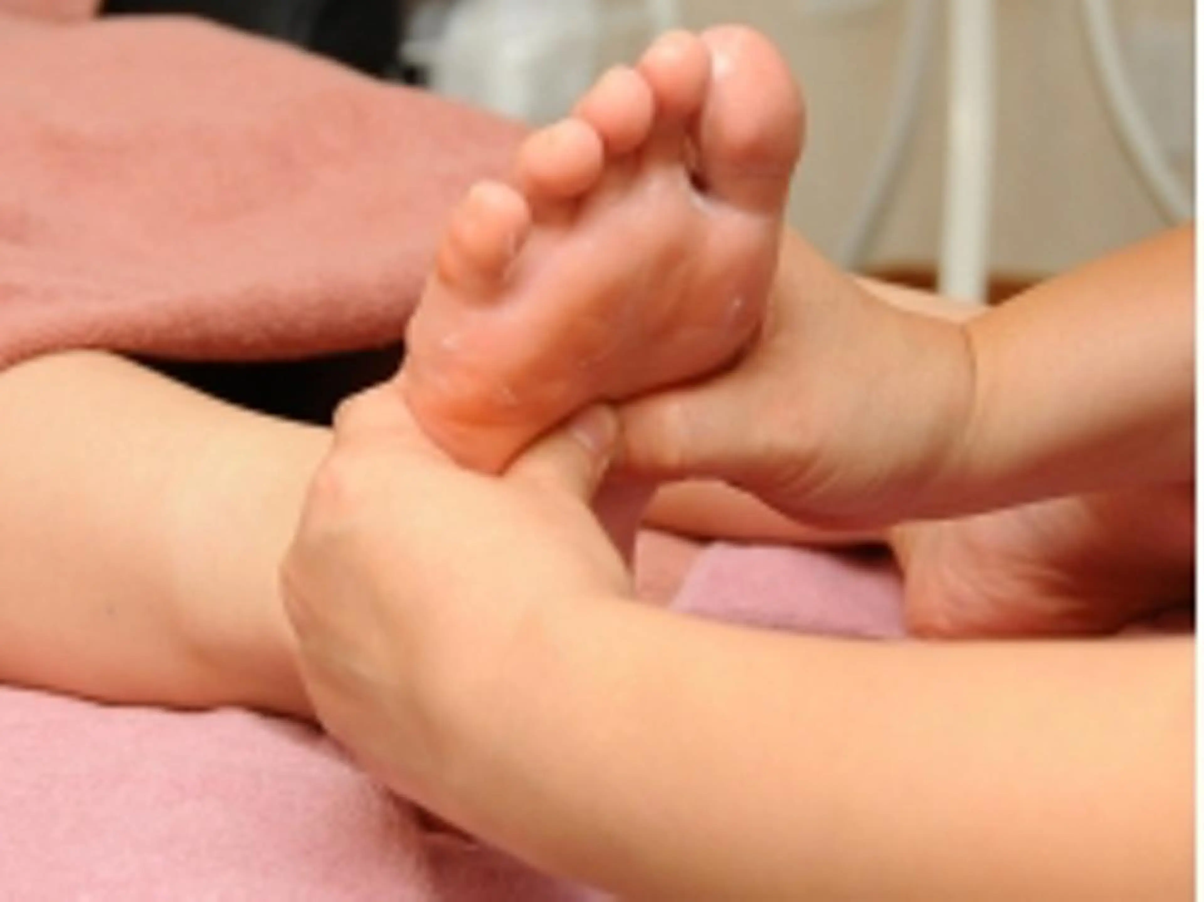 藤通り中国式足つぼ、リンパマッサージ所属・鄭 福順のエステ・リラクイメージ