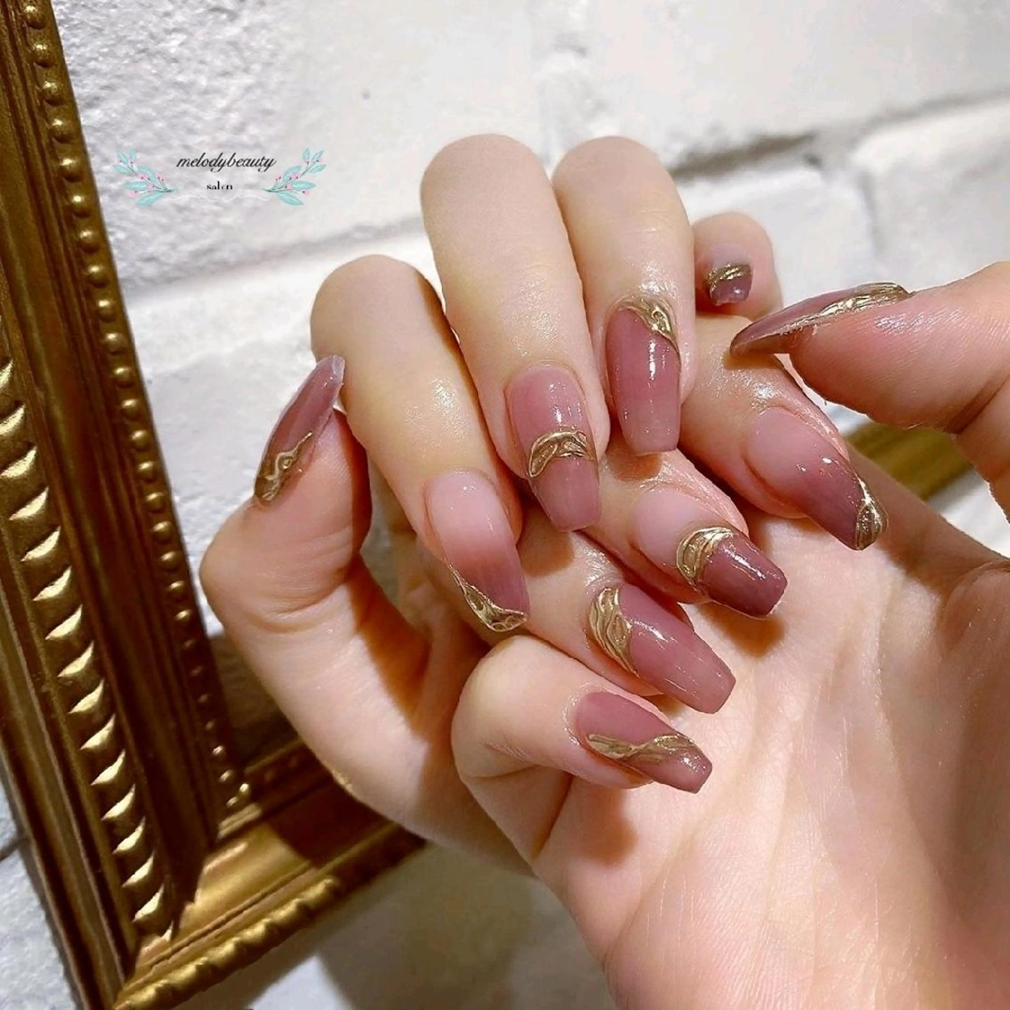 ネイル オーロラネイル ジェルネイル マグネットネイル シンプルネイル ブライダルネイル Melody Nail所属・Melody  3D/スカルプ専門店のネイルデザイン