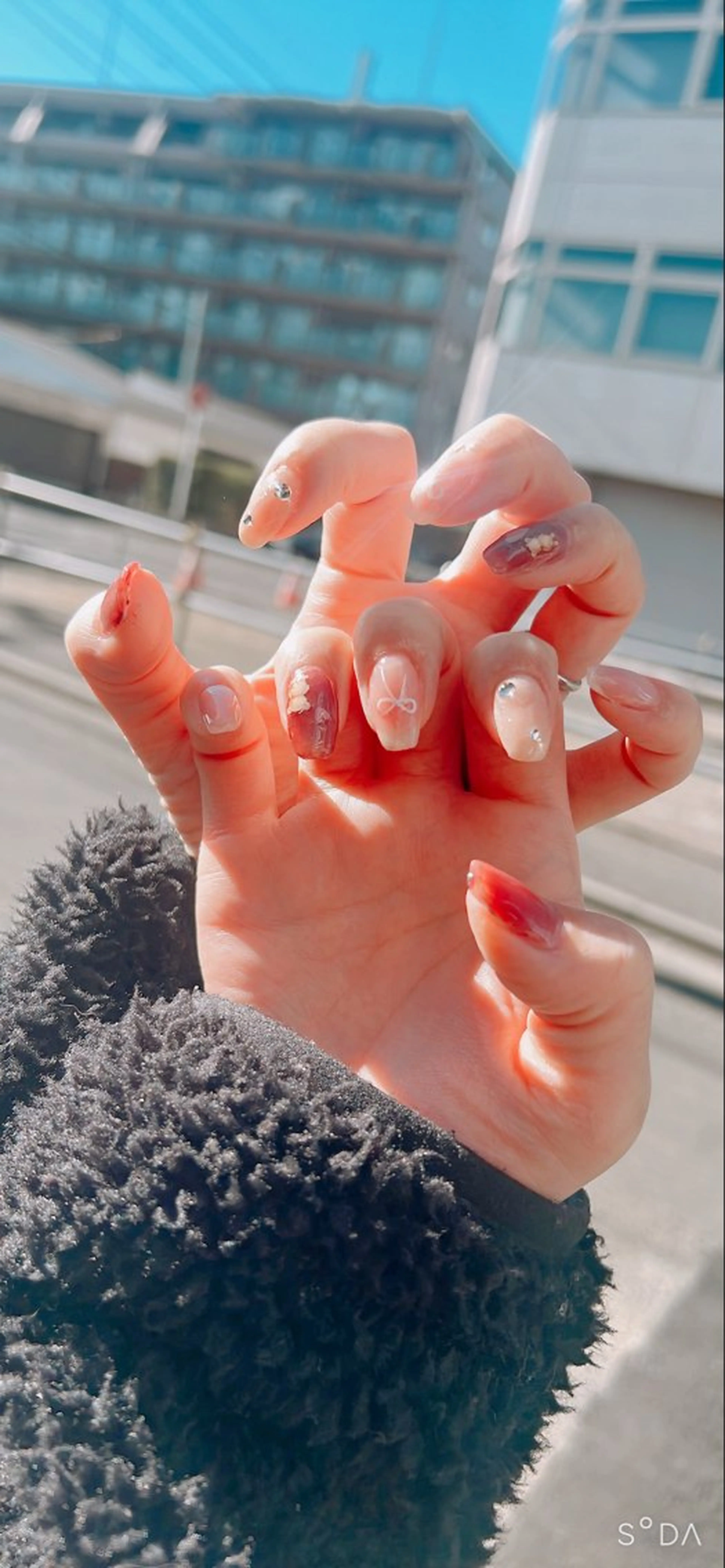 1番人気🩷ハンドアートネイル 🌈✨✨✨🌈（やりたいデザインご相談ください）オフ込み13000→7000の写真