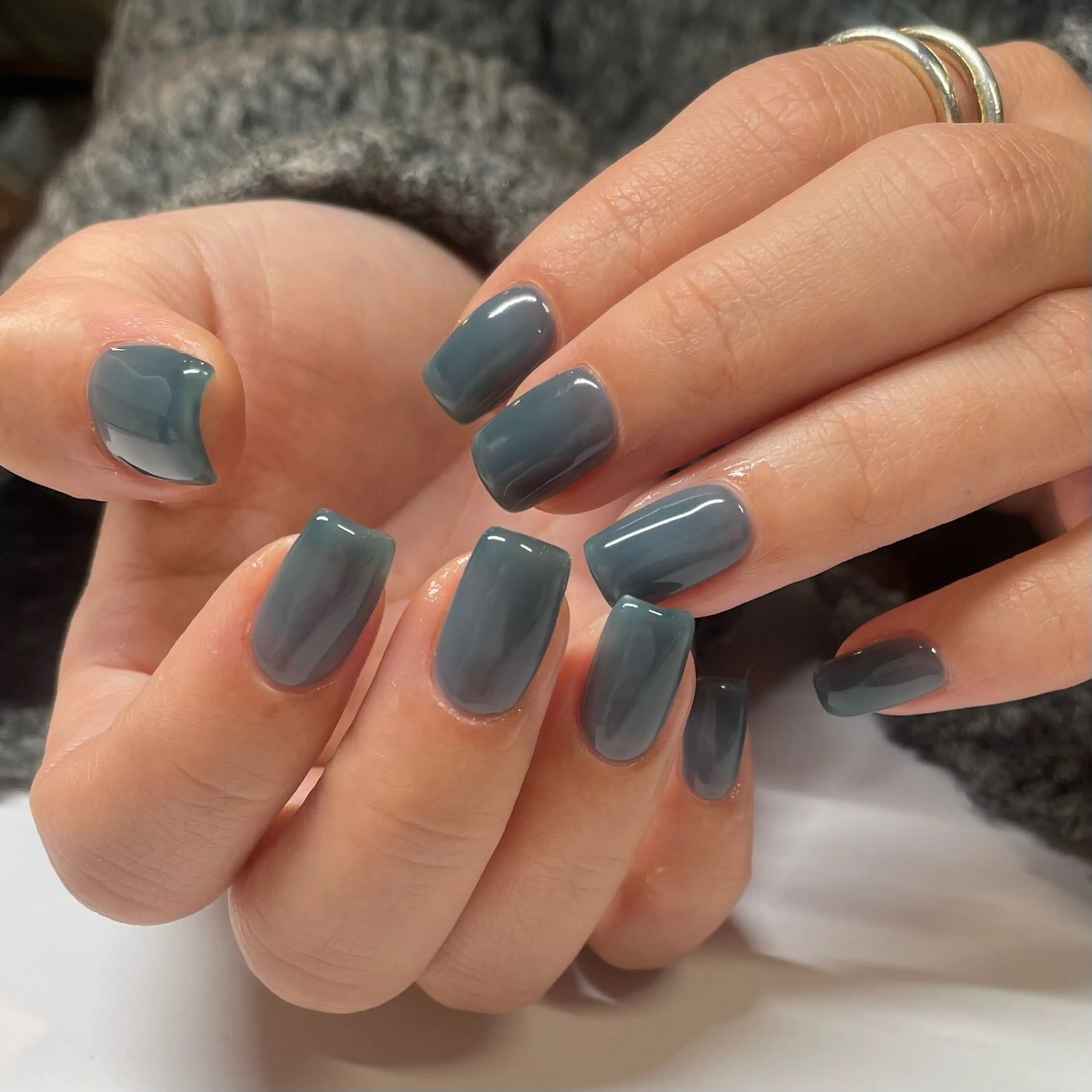 ネイル ブルー ワンカラーネイル ハンドネイル Manon Yuiのマツエク・マツパデザイン