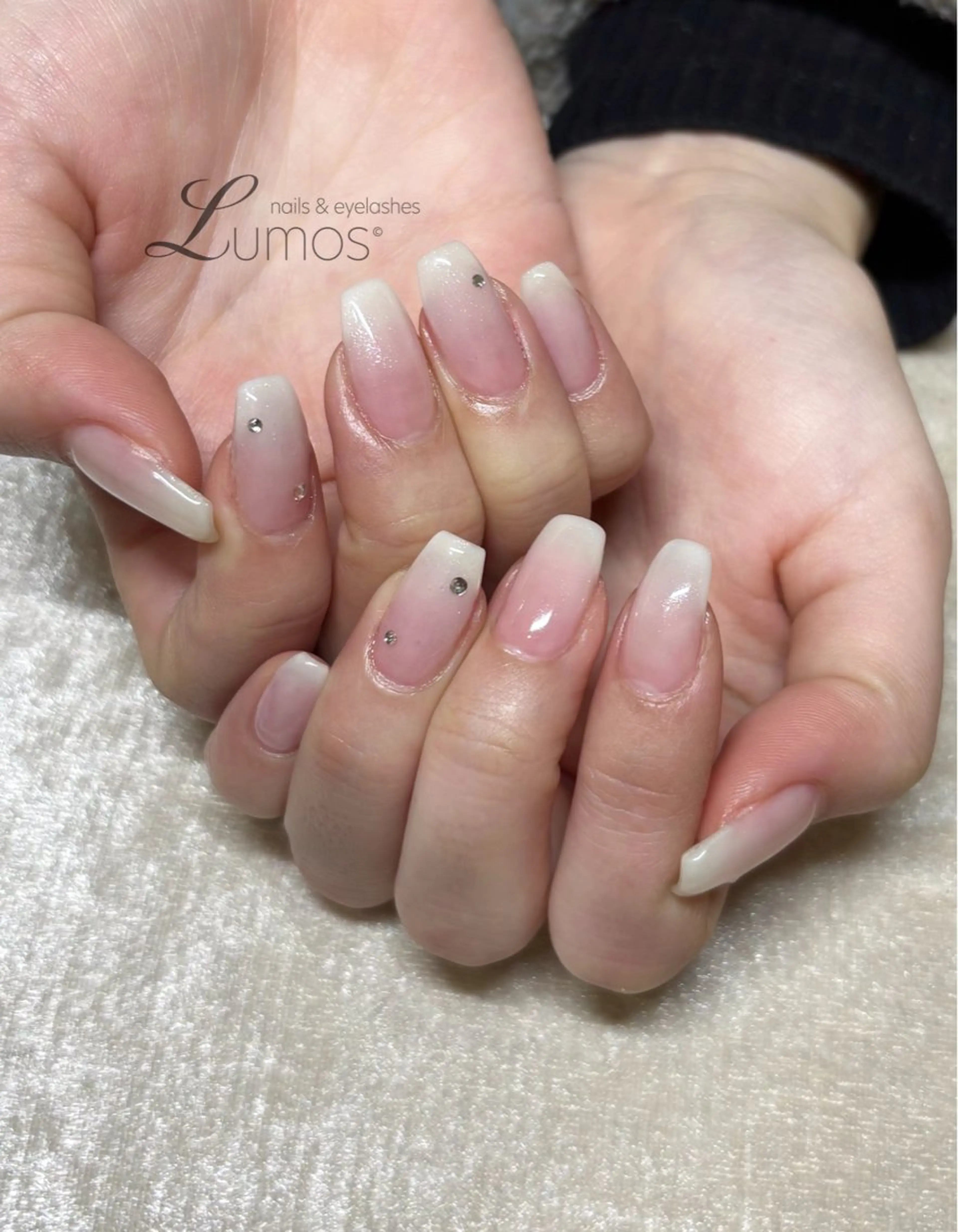 ネイル グラデーション ラメ(グリッター) Lumos  nails&eyelashes 桜川所属・Lumos Rikaのネイルデザイン