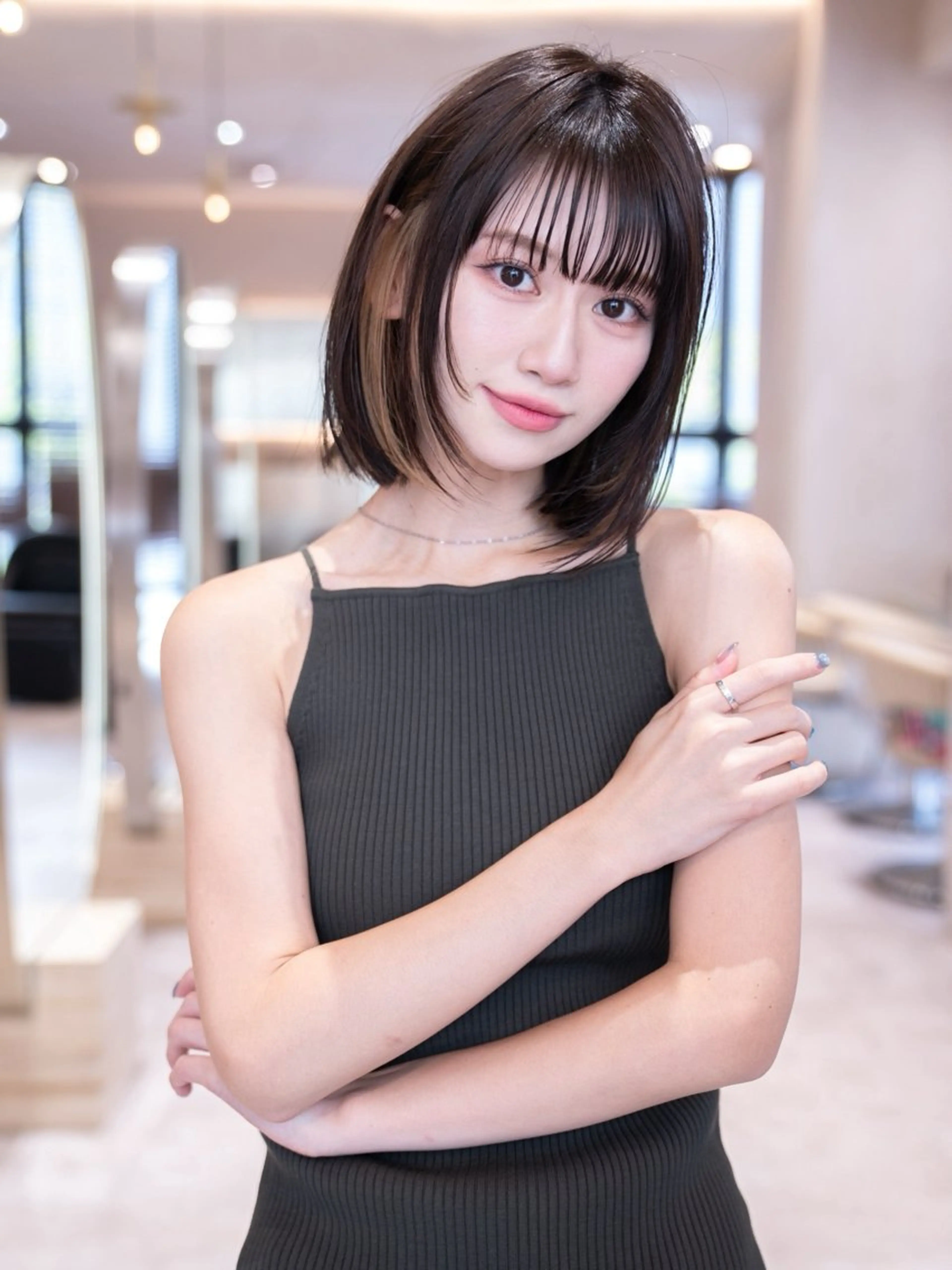 ミディアム カット 渋谷🌈透明感カラー レイヤー/mikuのヘアスタイル