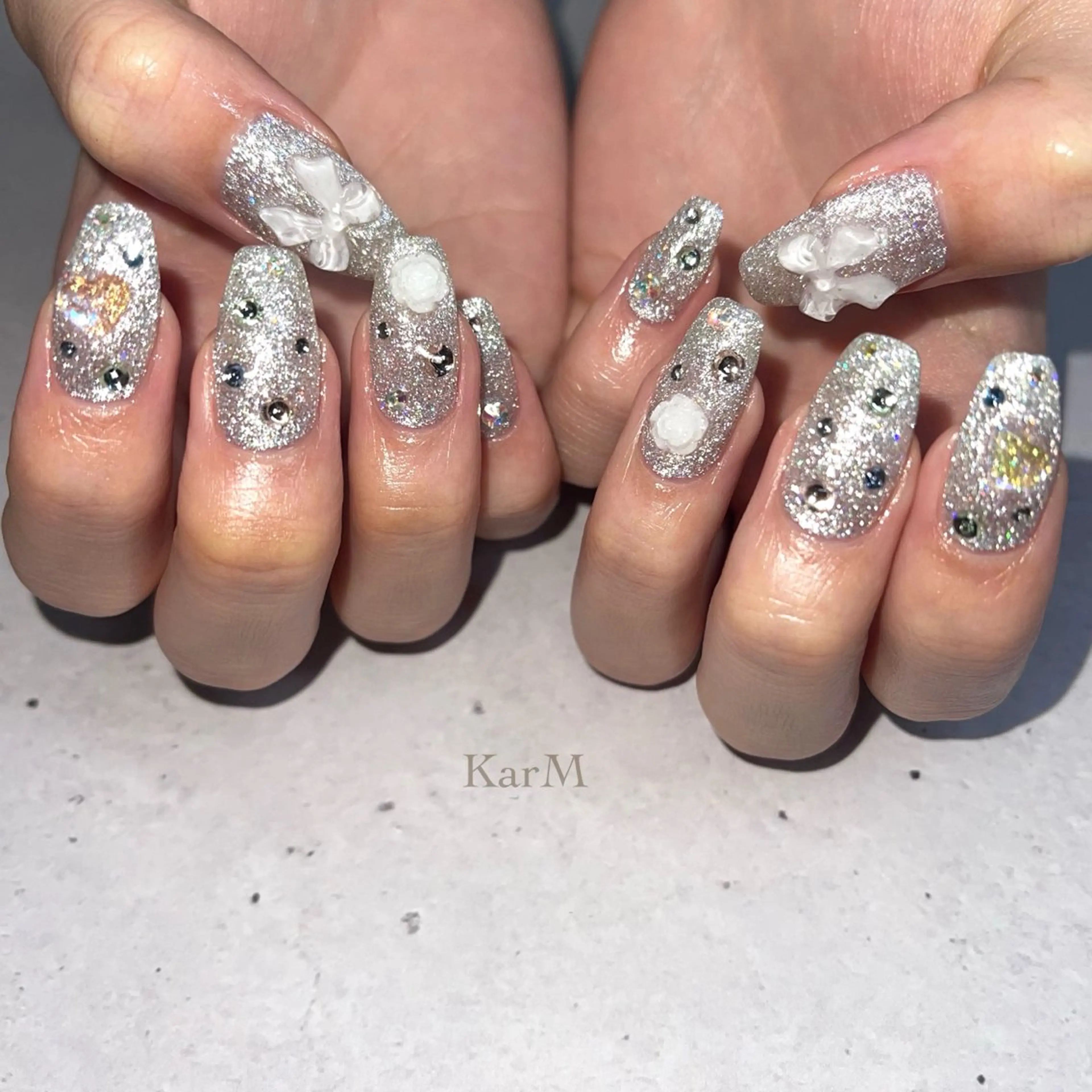 ネイル オーロラネイル チークネイル フラッシュネイル フレンチネイル 韓国ネイル ハンドネイル ogino karinのネイルデザイン