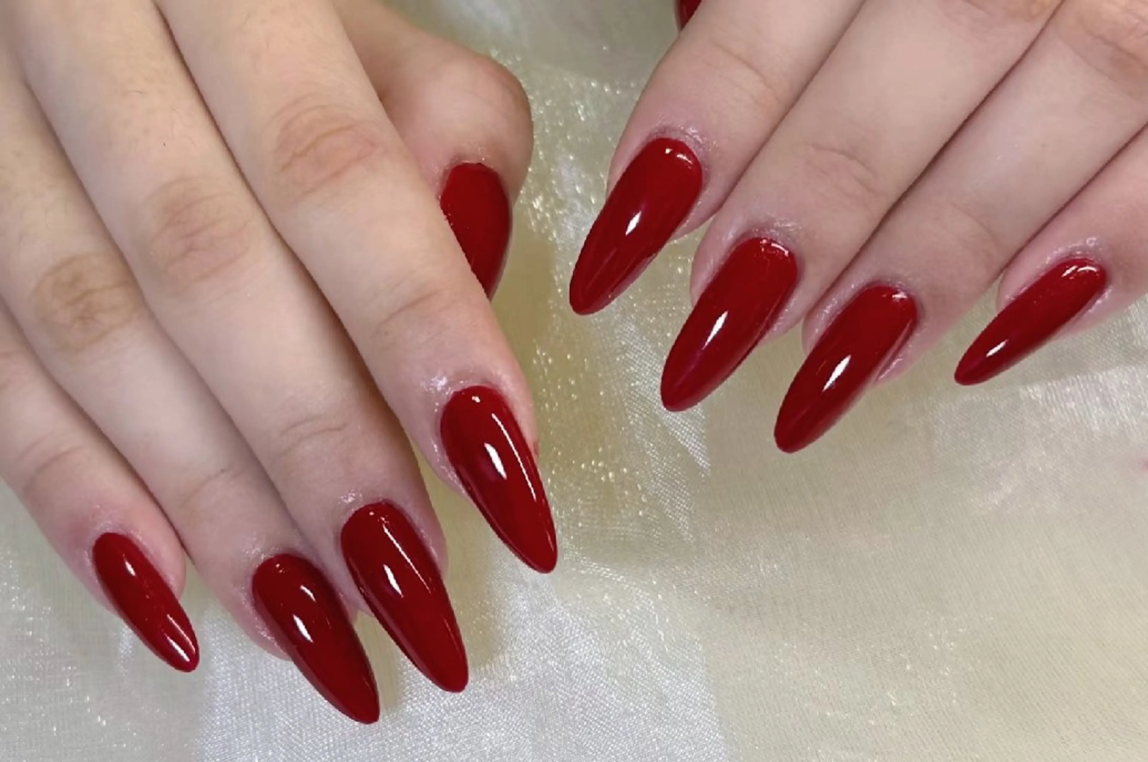 ネイル 長さ出し ワンカラーネイル 赤色 MIYUKI  美桜のネイルデザイン