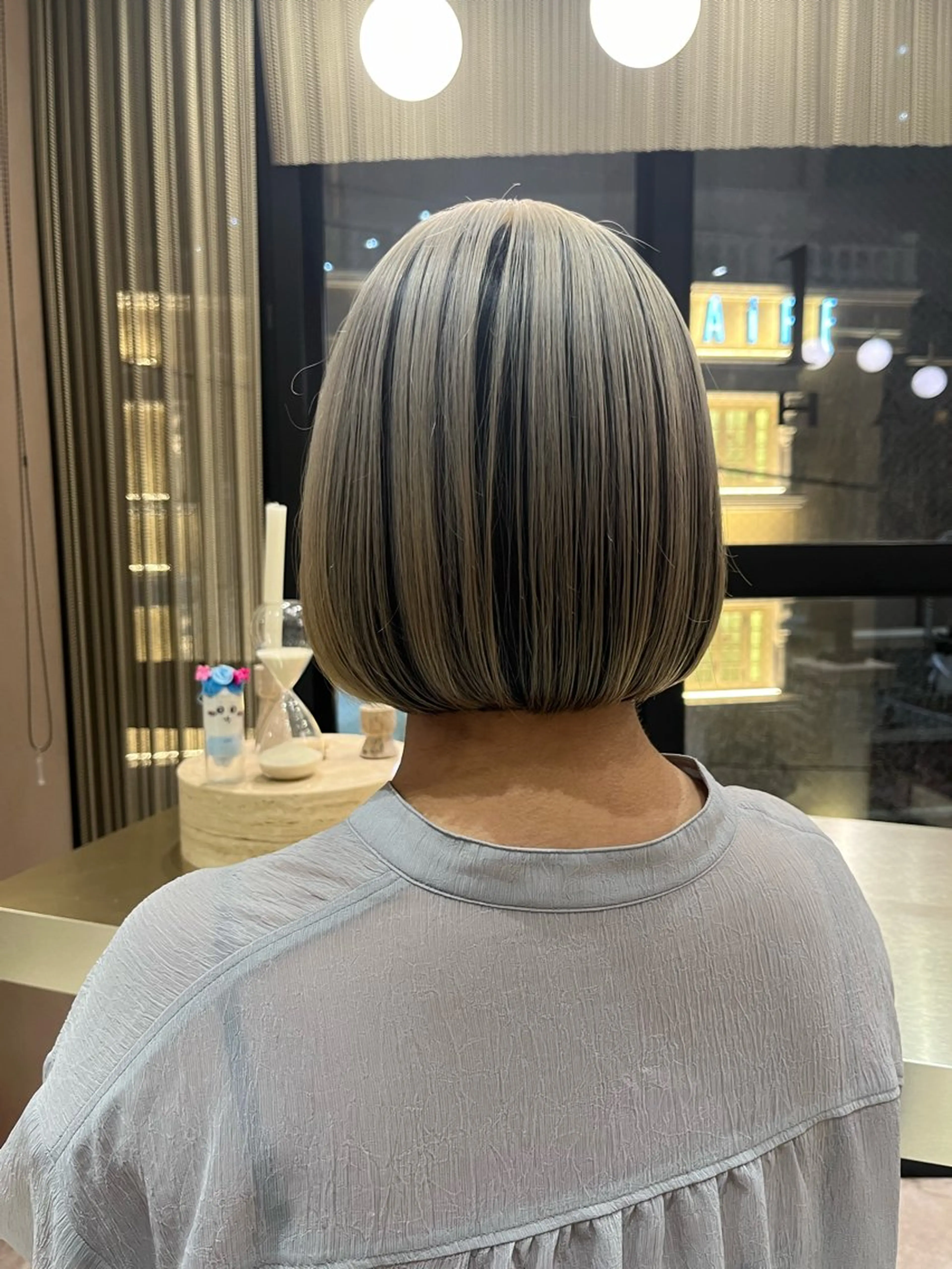 ショート カラー デザインカラー ハイトーンカラー ヘアカラー トリートメント HAVANA所属・レイヤー似合わせ 透明感カラーりきやのヘアスタイル