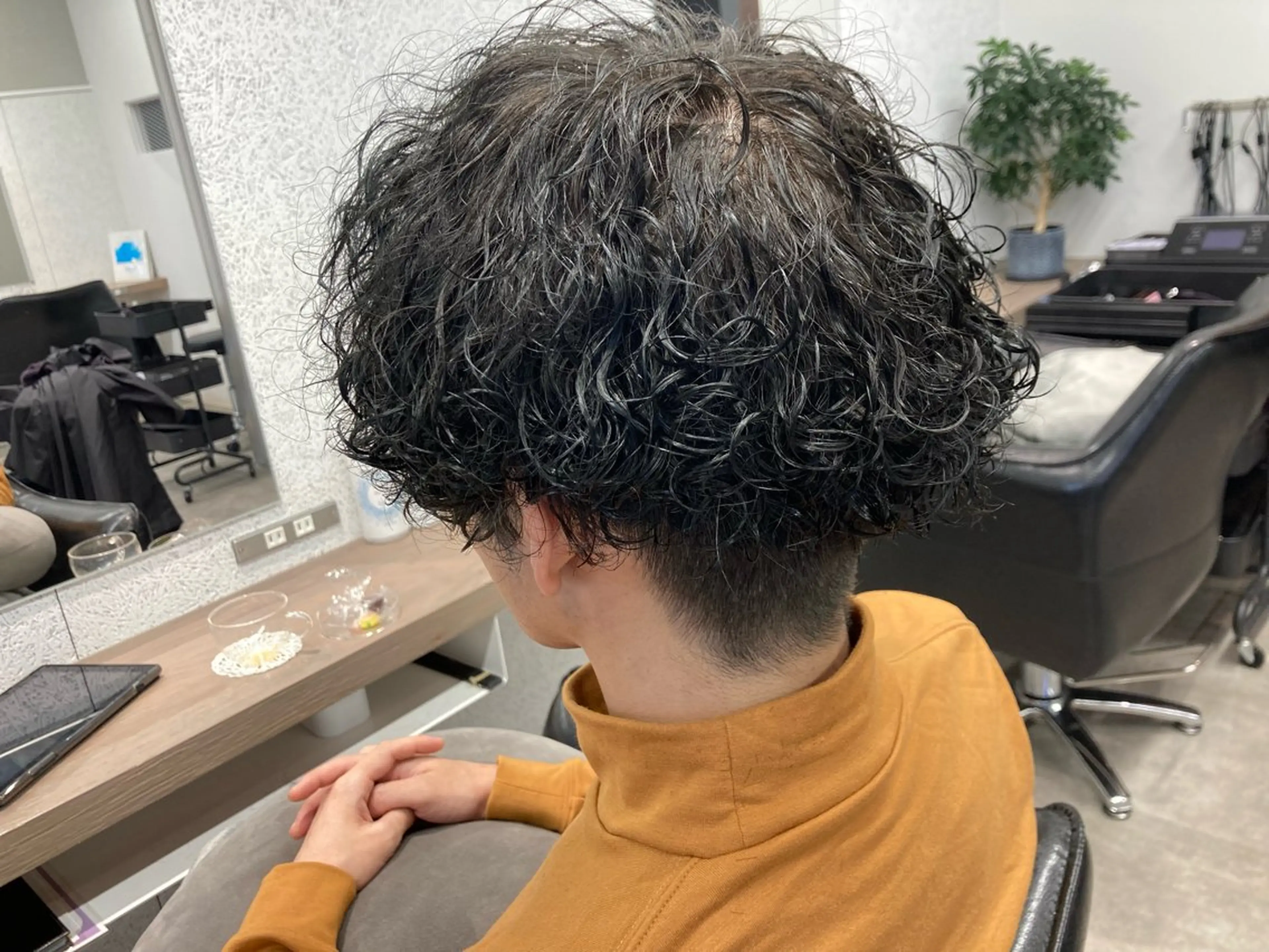 カラー パーマ メンズ shell国分寺所属・男のスタイル革命 健太郎✂︎のヘアスタイル