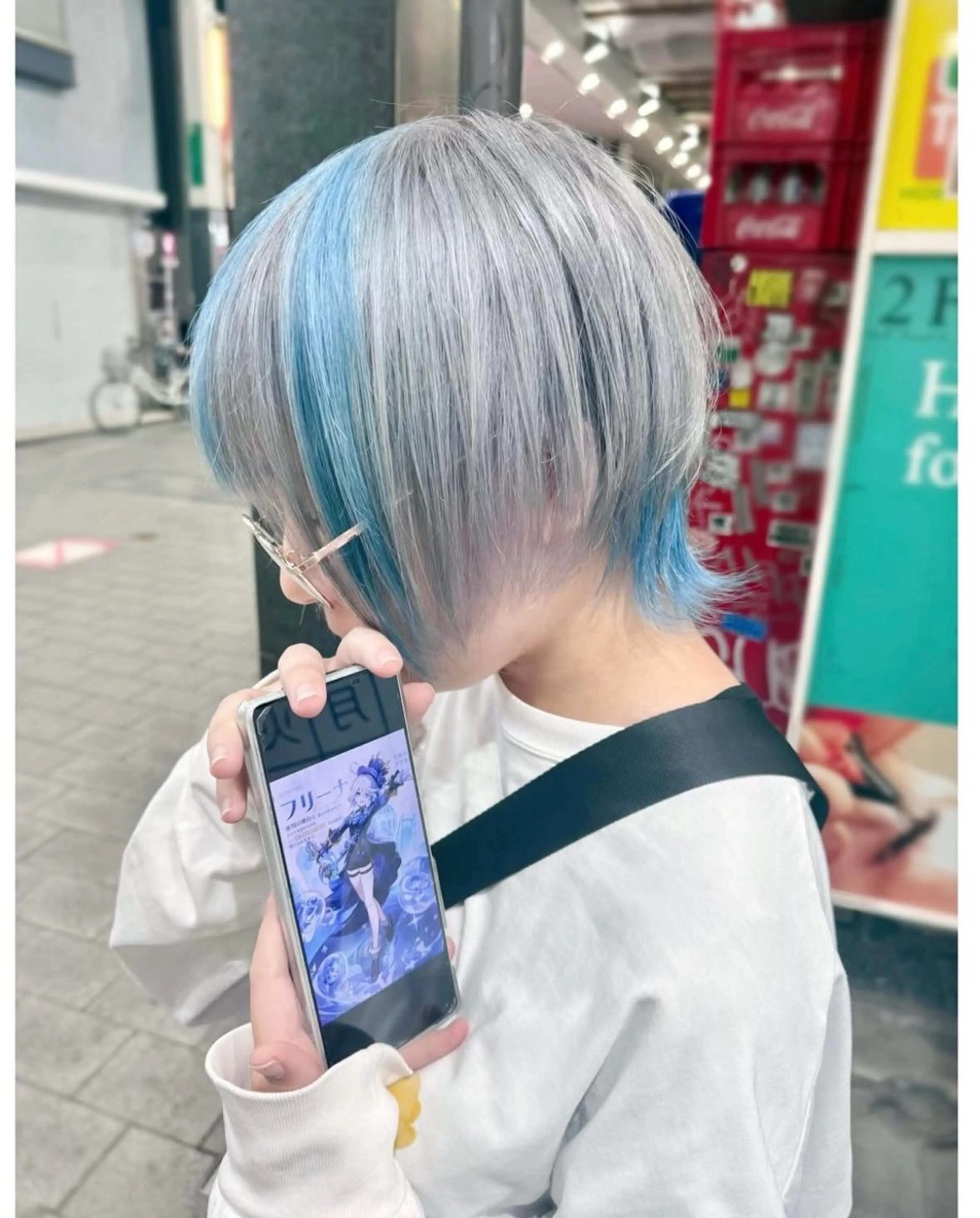 ショート カラー ブリーチ ヘアカラー GARU-ガル-所属・TSUNO🦖 派手髪/オタク美容師のヘアスタイル