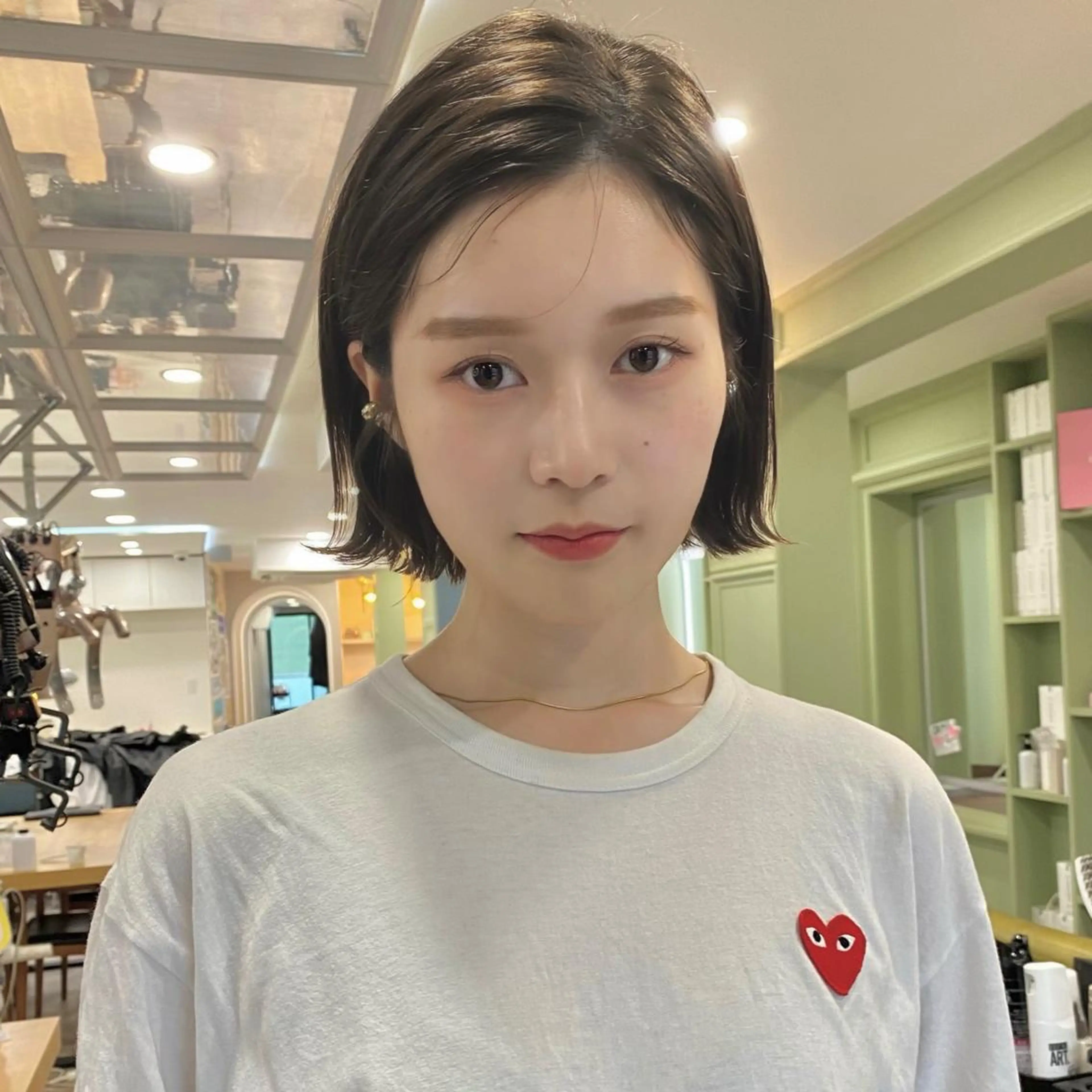 ショート カラー ボブ 韓国風ヘア 外ハネヘア カット ヘアカラー トリートメント ボブ/縮毛矯正/ レイヤー/塚田のヘアスタイル