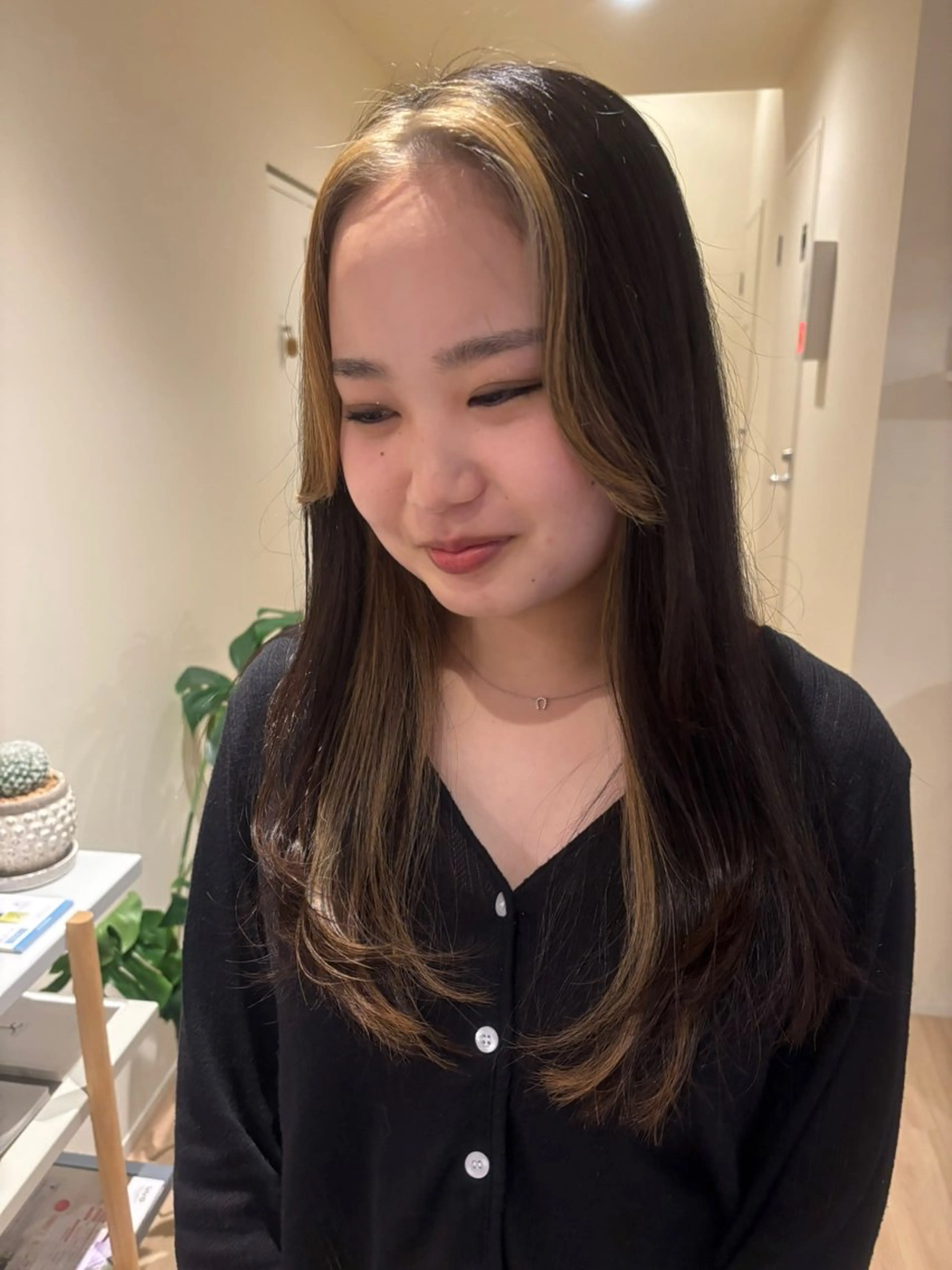 ロング カラー レイヤーカット ann EYES 深井店所属・颯花 そはるのヘアスタイル