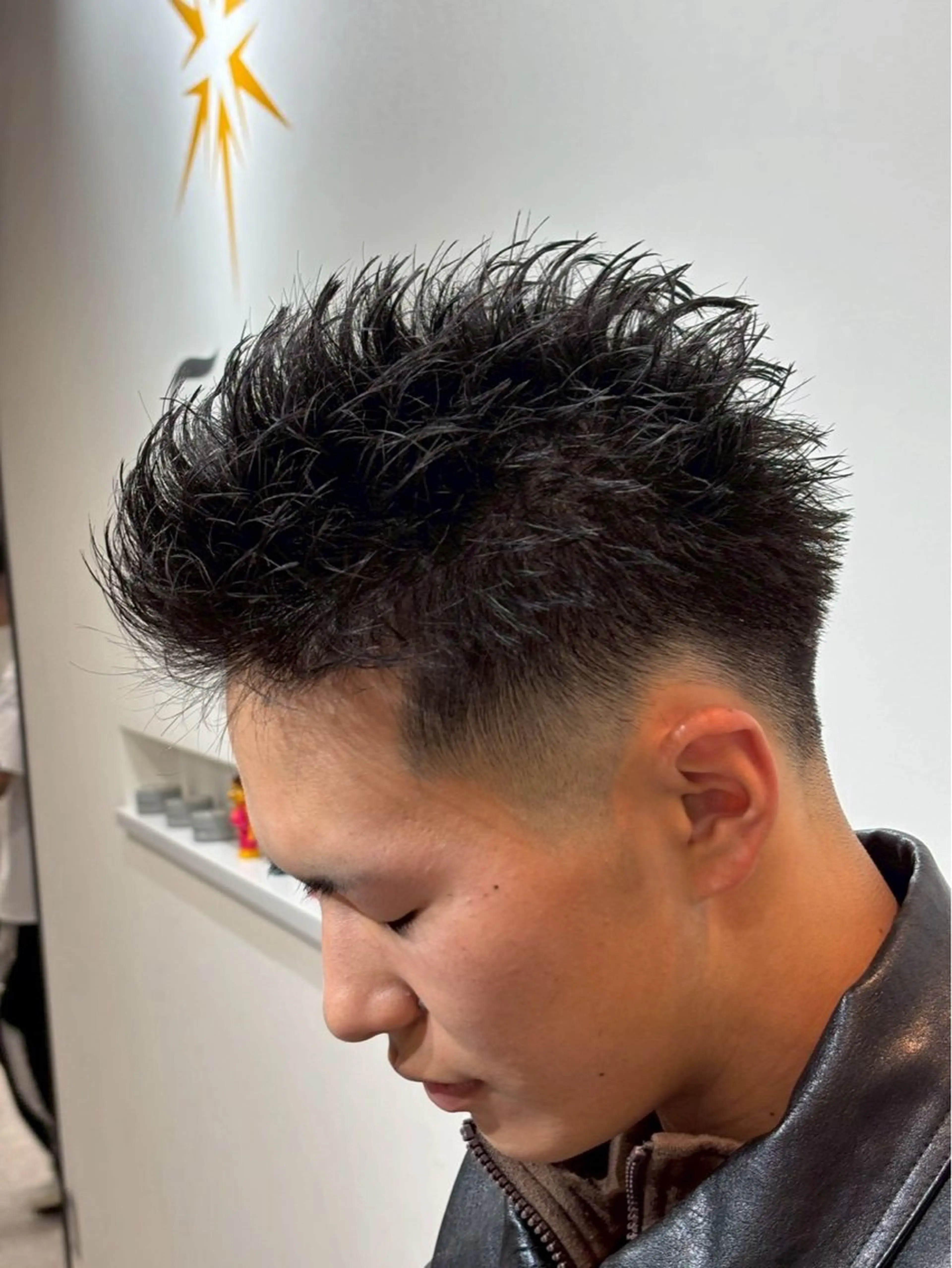 ショート 青木 真裟斗のヘアスタイル