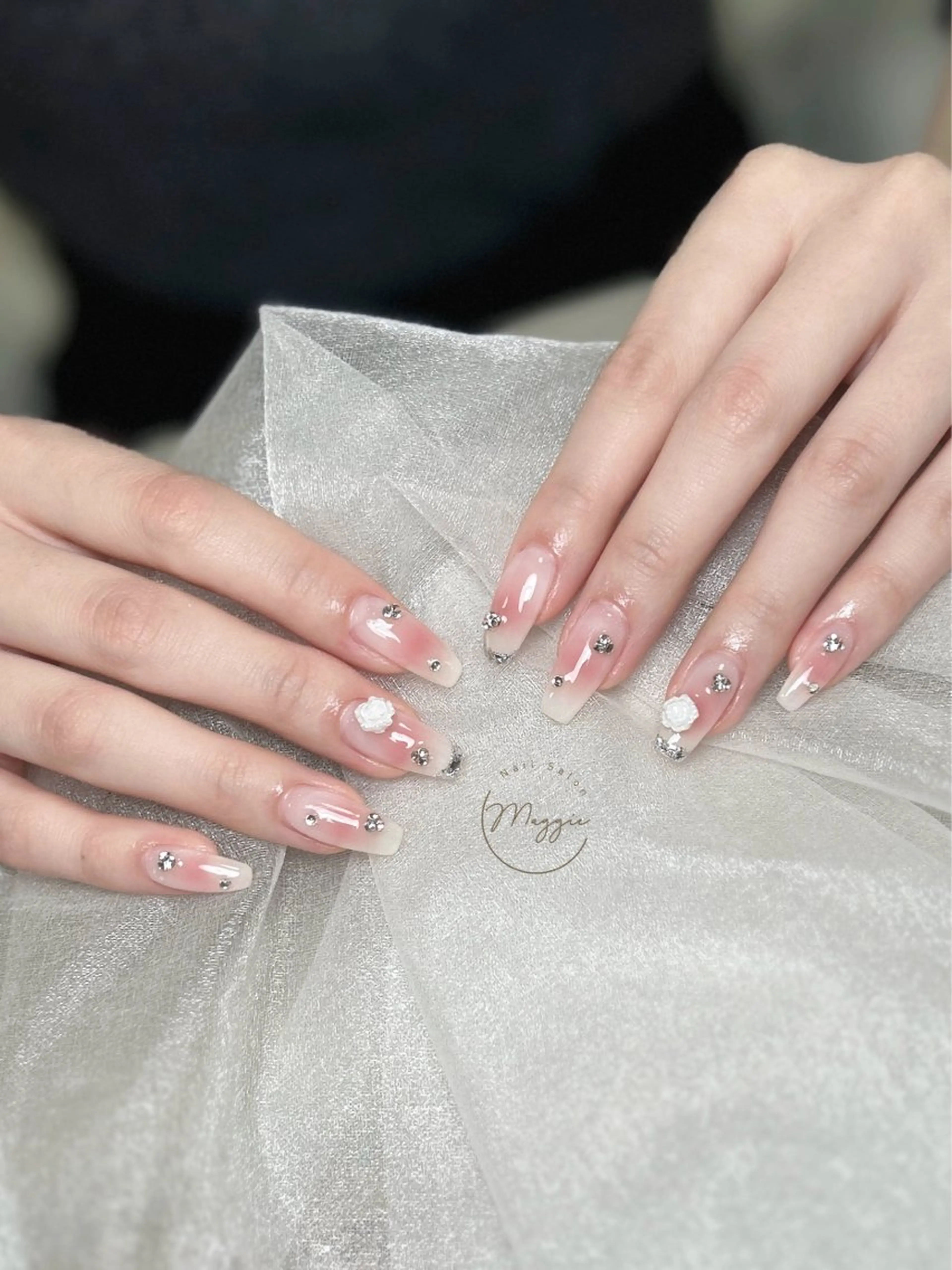 ネイル Maggie Nail🦩のネイルデザイン