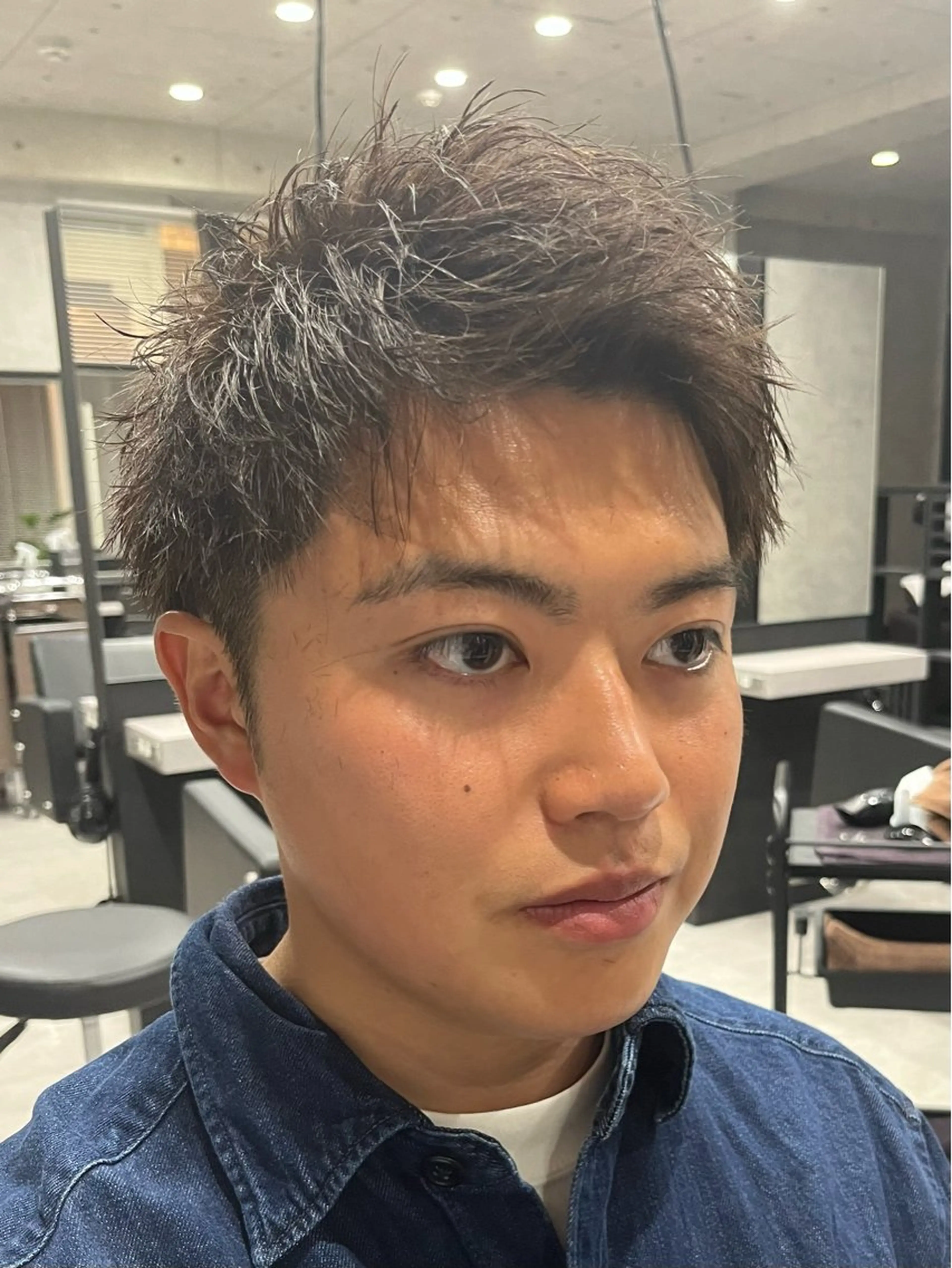 ショート メンズ アップバング メンズショート ショートヘア カット トリートメント 【店長】メンズ職人 短髪　ハイトーン🔥のヘアスタイル