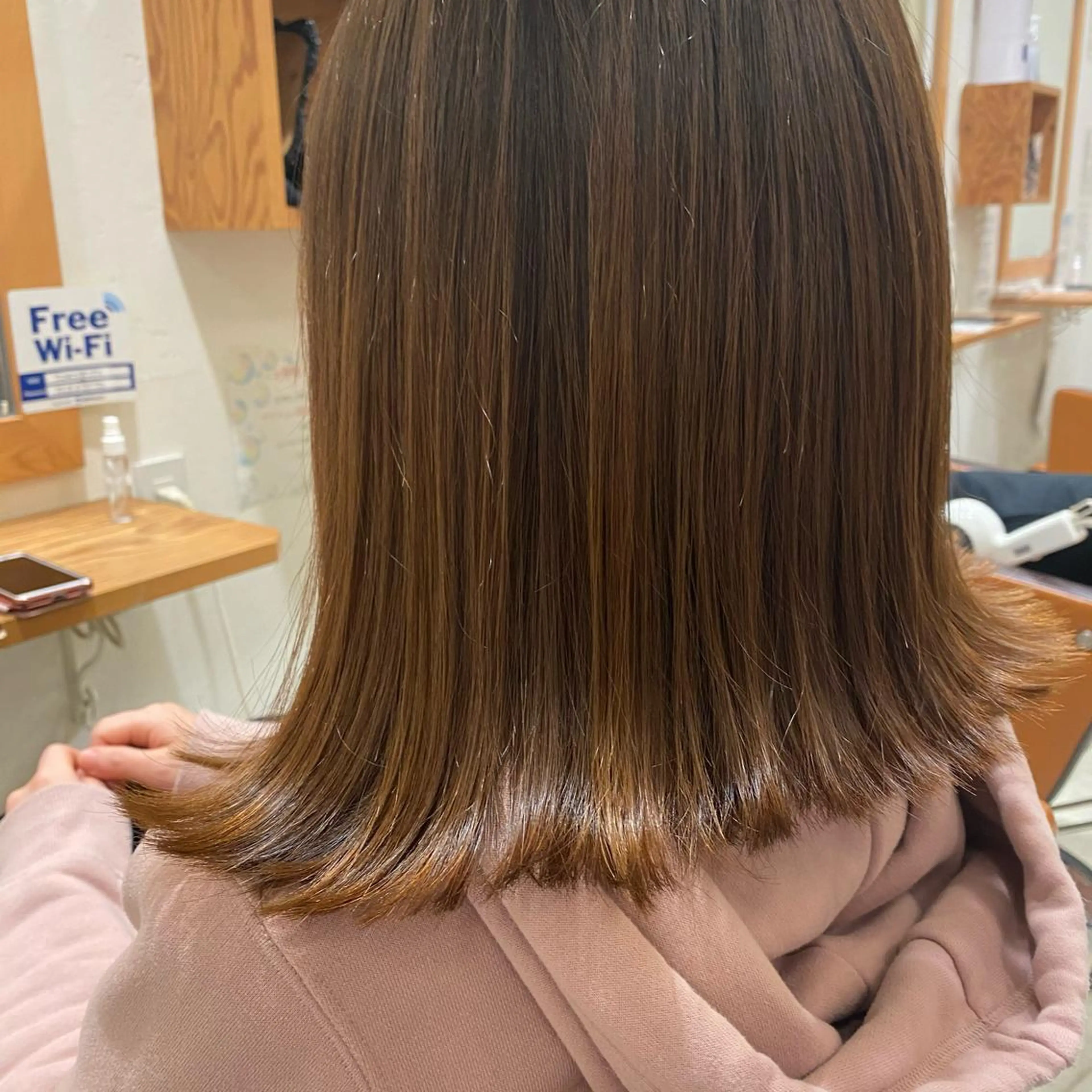 ミディアム カット ヘアカラー トリートメント 猪股 華乃のヘアスタイル