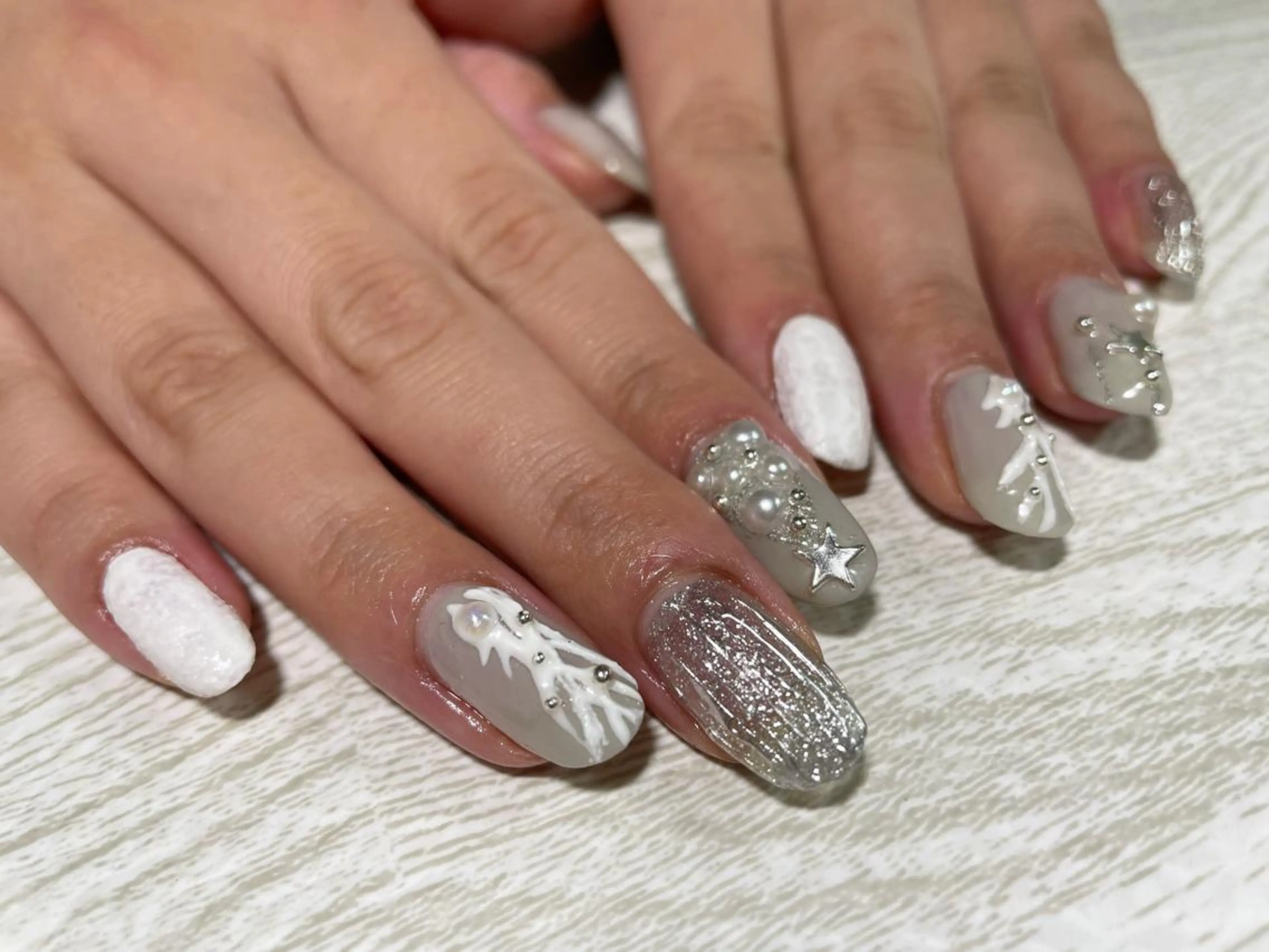 ネイル ハンドネイル Ulu  Nail 🌱MOMOKAのネイルデザイン