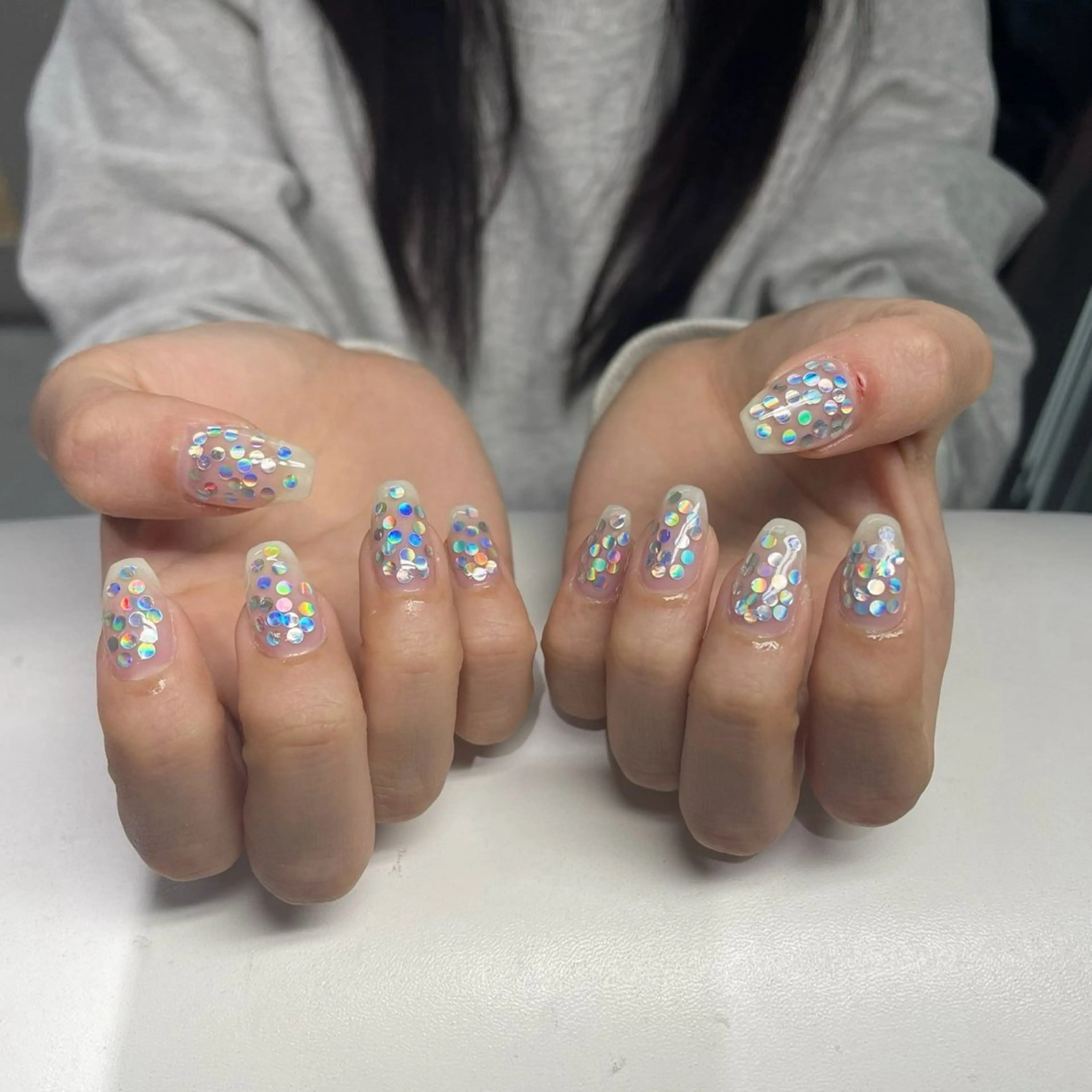 ネイル オーロラネイル クリアネイル ホログラムネイル ハンドネイル WOLTOKYO 🦋shizukuのネイルデザイン