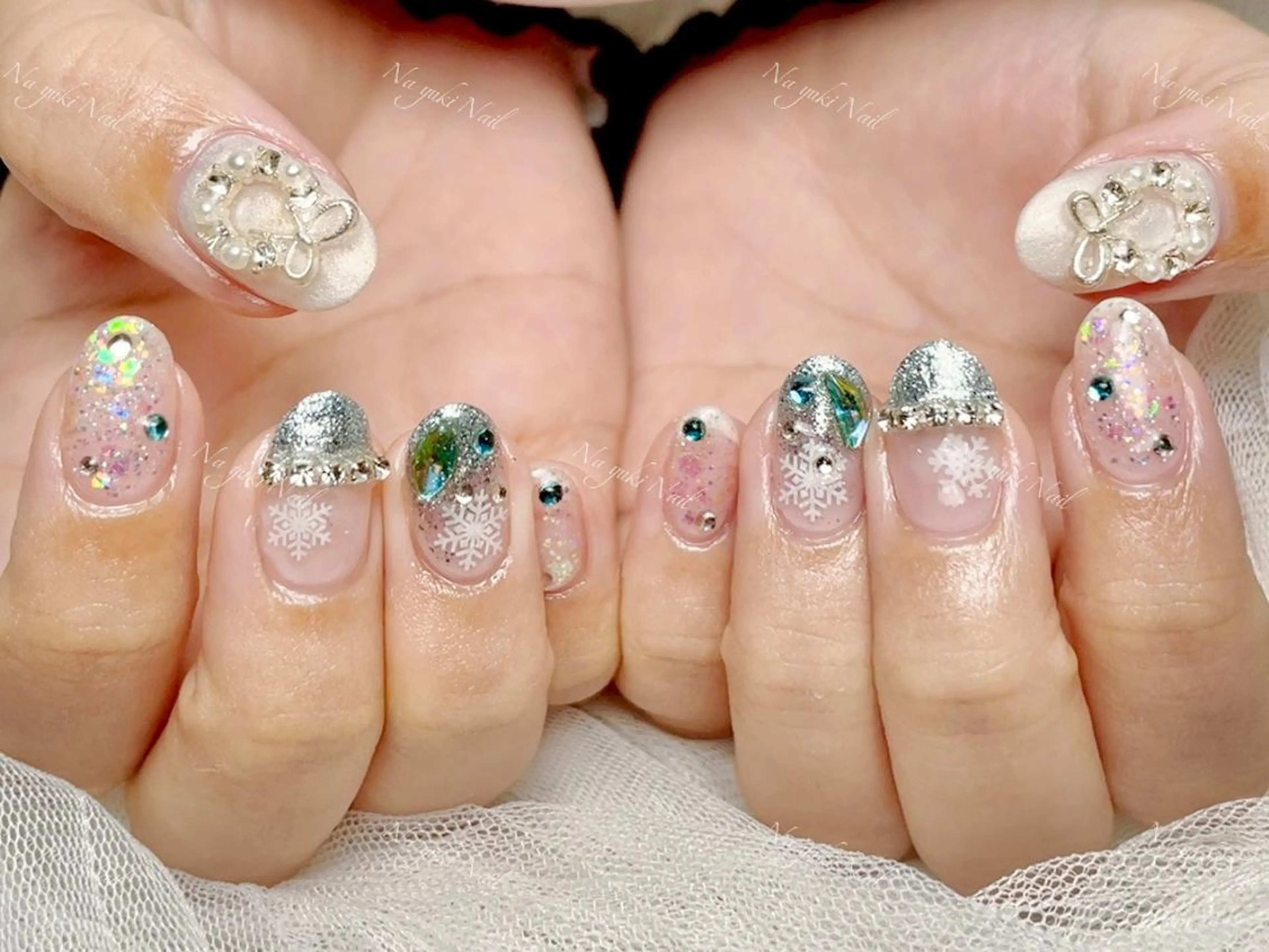 ネイル 🦋 Queenieのネイルデザイン