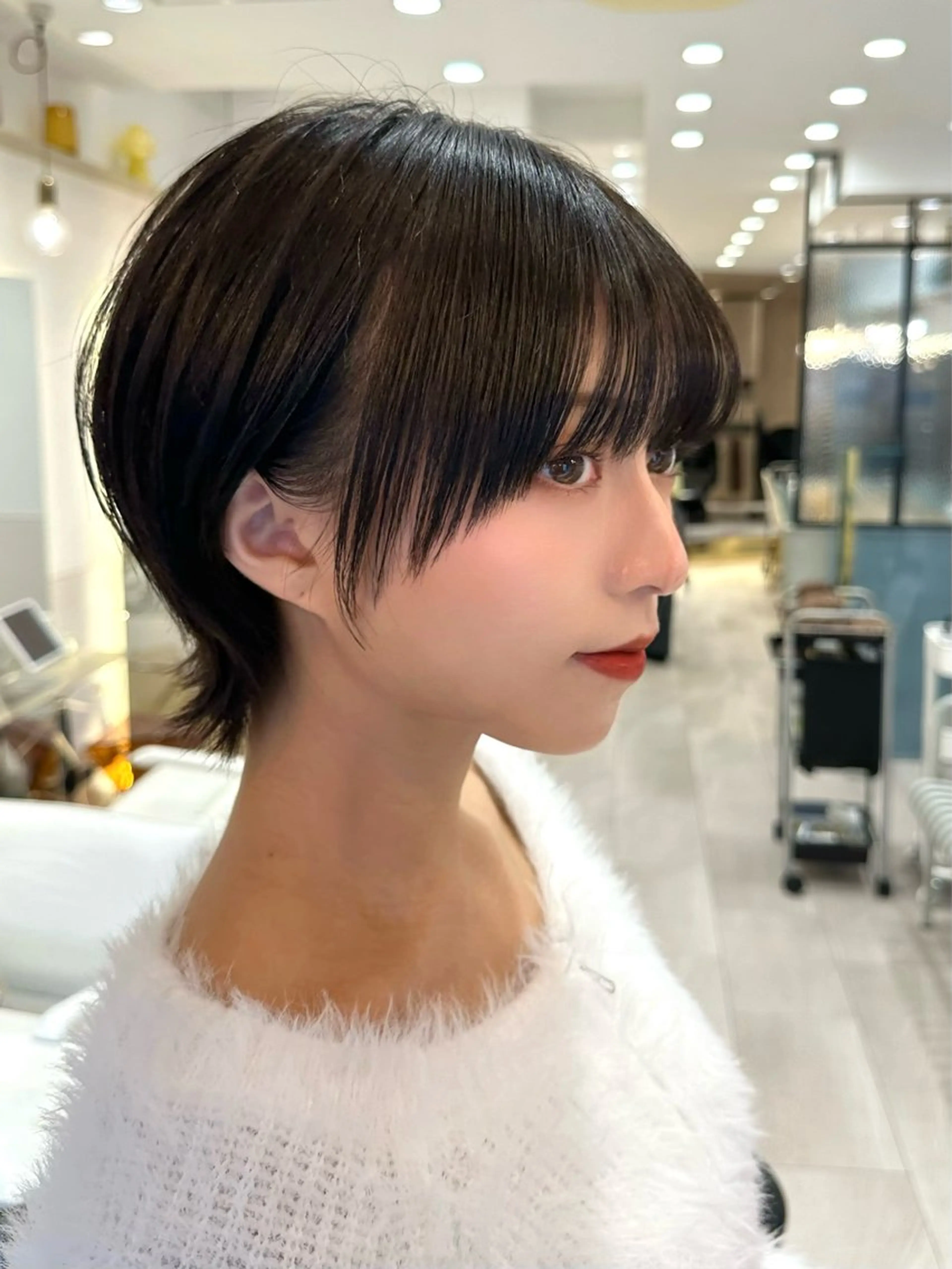 ショート カラー ショートボブ バレイヤージュ ベージュカラー ブリーチ ケアブリーチ カット トリートメント 新宿/髪質改善/ボブ 韓国レイヤー大重聖斗のヘアスタイル