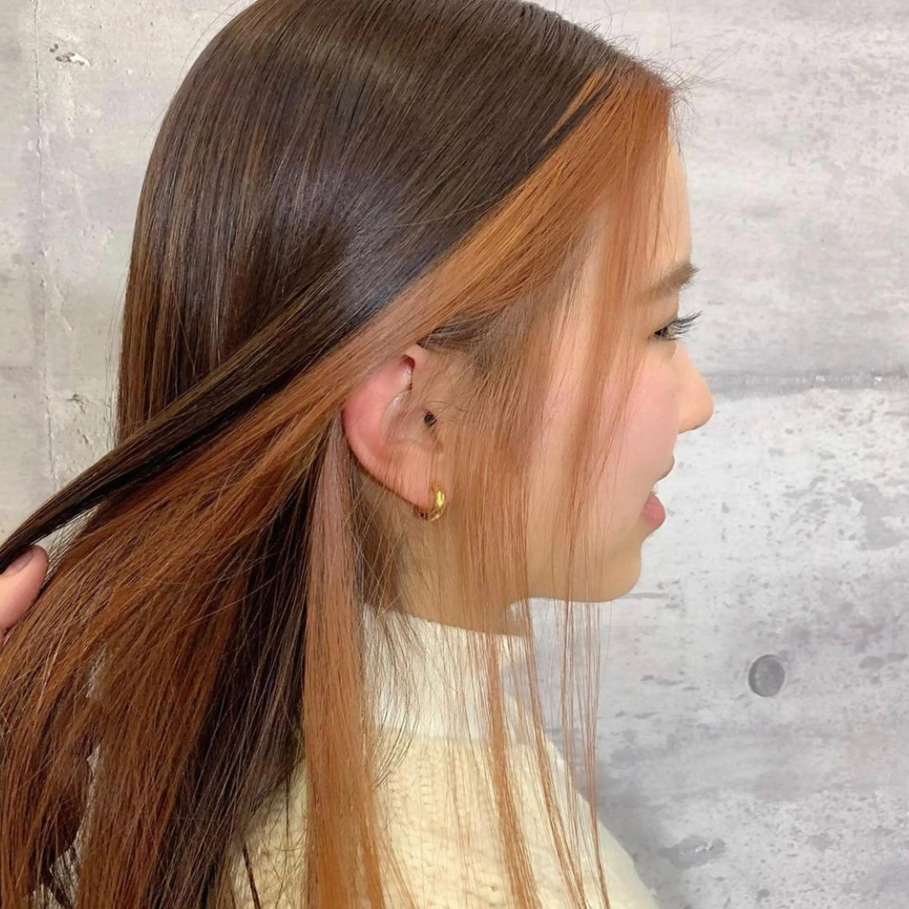 ロング カラー ベージュカラー インナーカラー オレンジ オレンジベージュ カット ヘアカラー 韓国ヘア /男女❄️ 細江 美紅のヘアスタイル