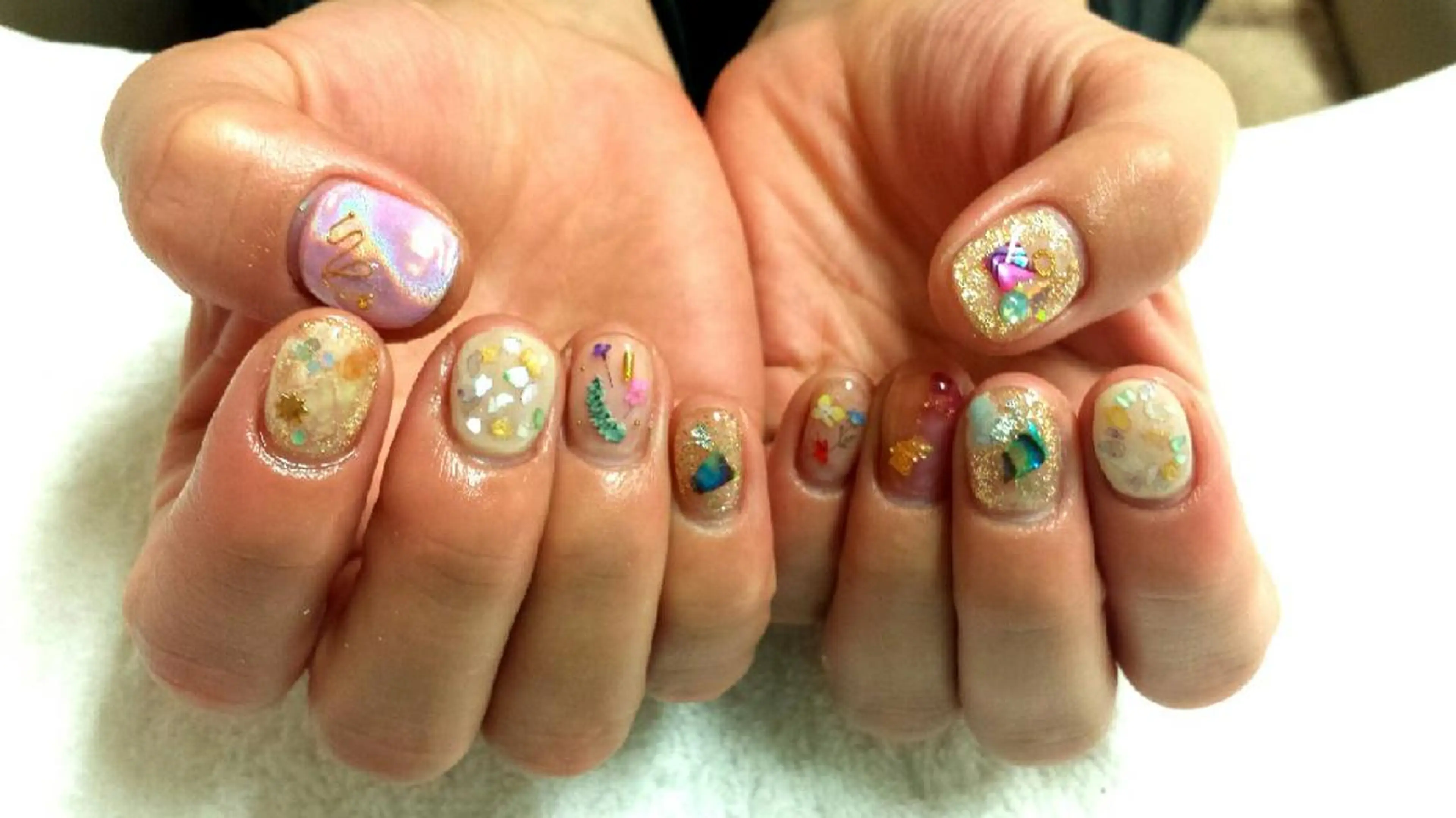 ネイル 河野ちえ (雑誌掲載サロン)のネイルデザイン