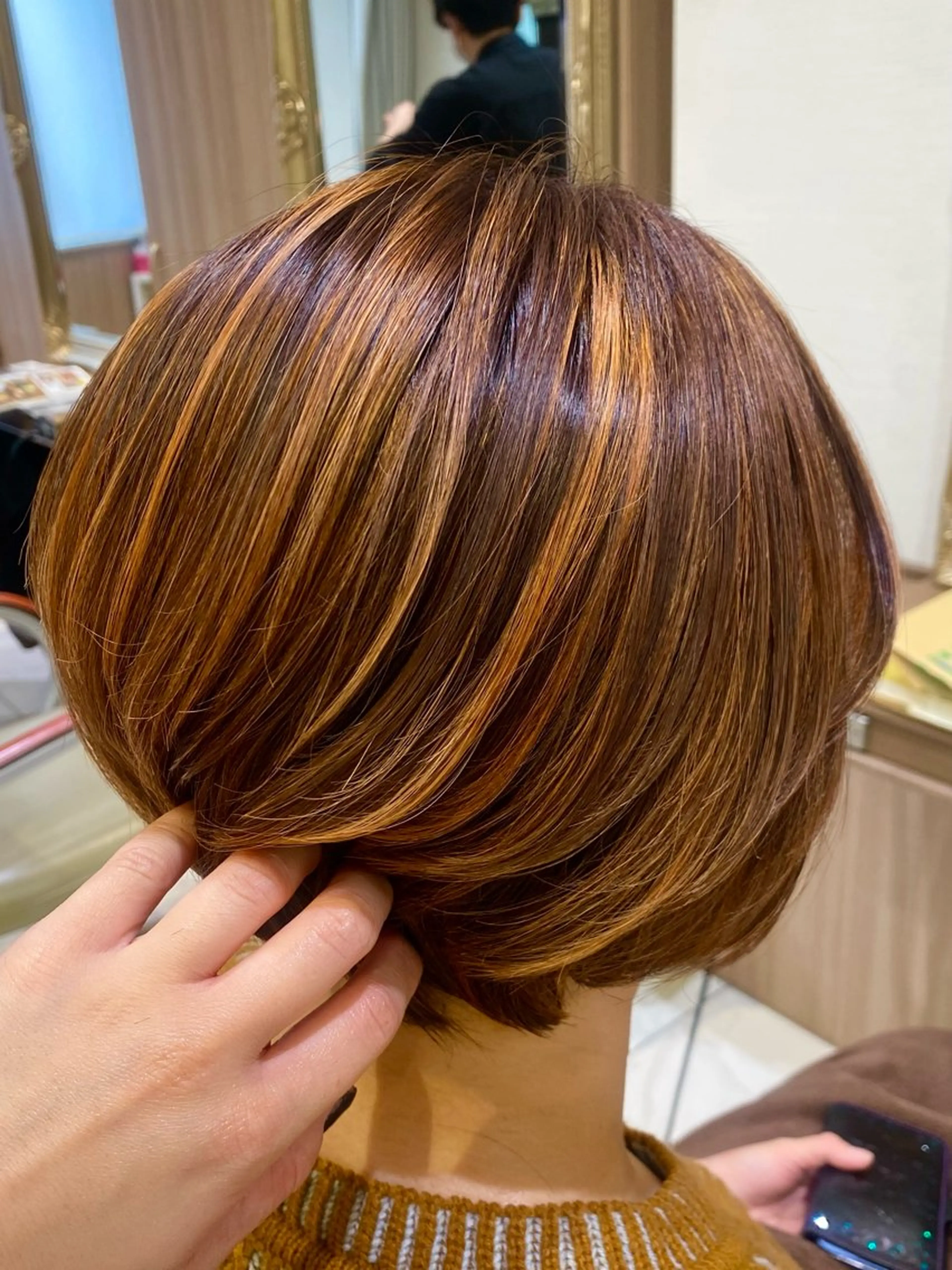 ショート カラー 古川 琴美のヘアスタイル