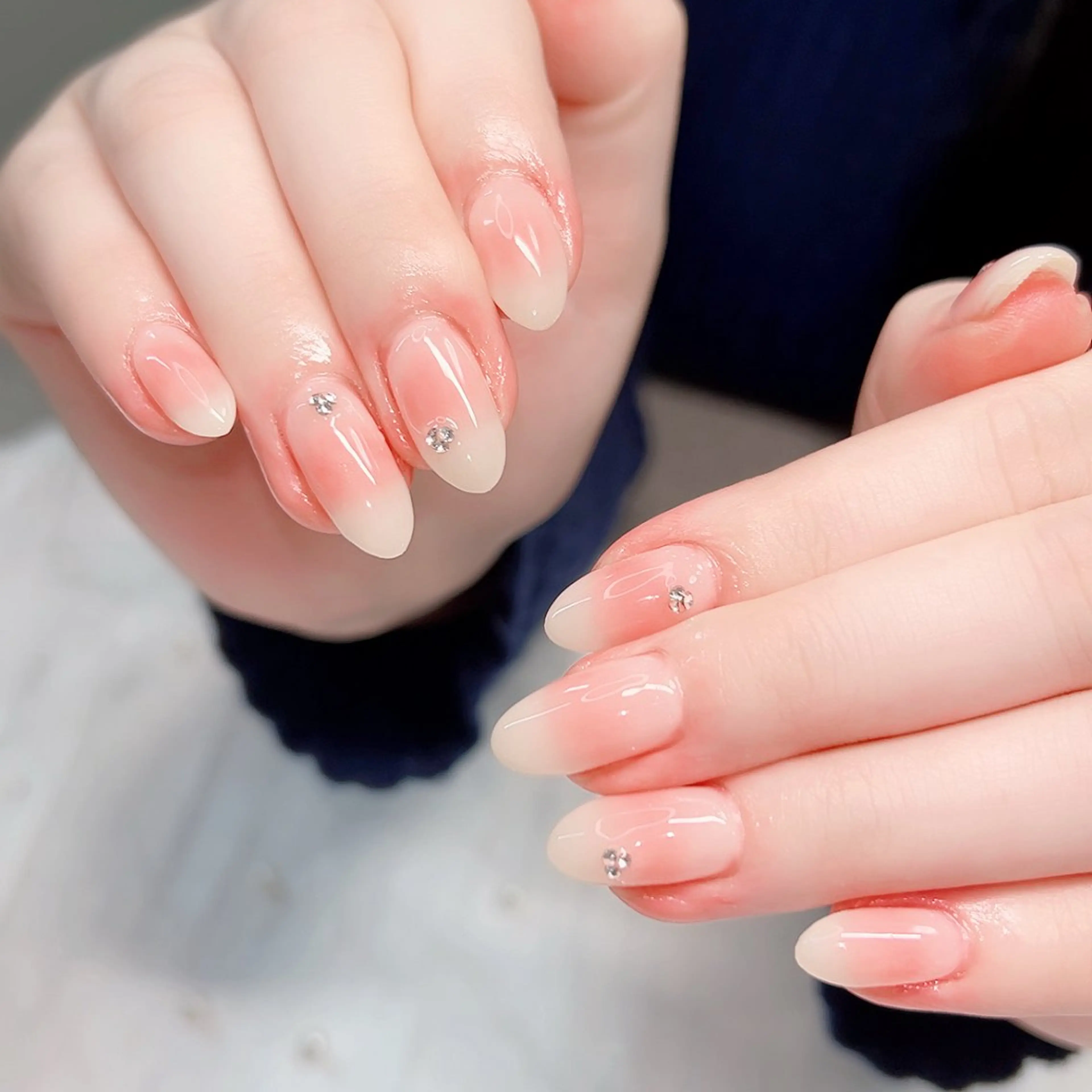 ネイル オーロラネイル ミラーネイル オフィスネイル ワンカラーネイル シンプルネイル ハンドネイル Cute Tips nailのネイルデザイン