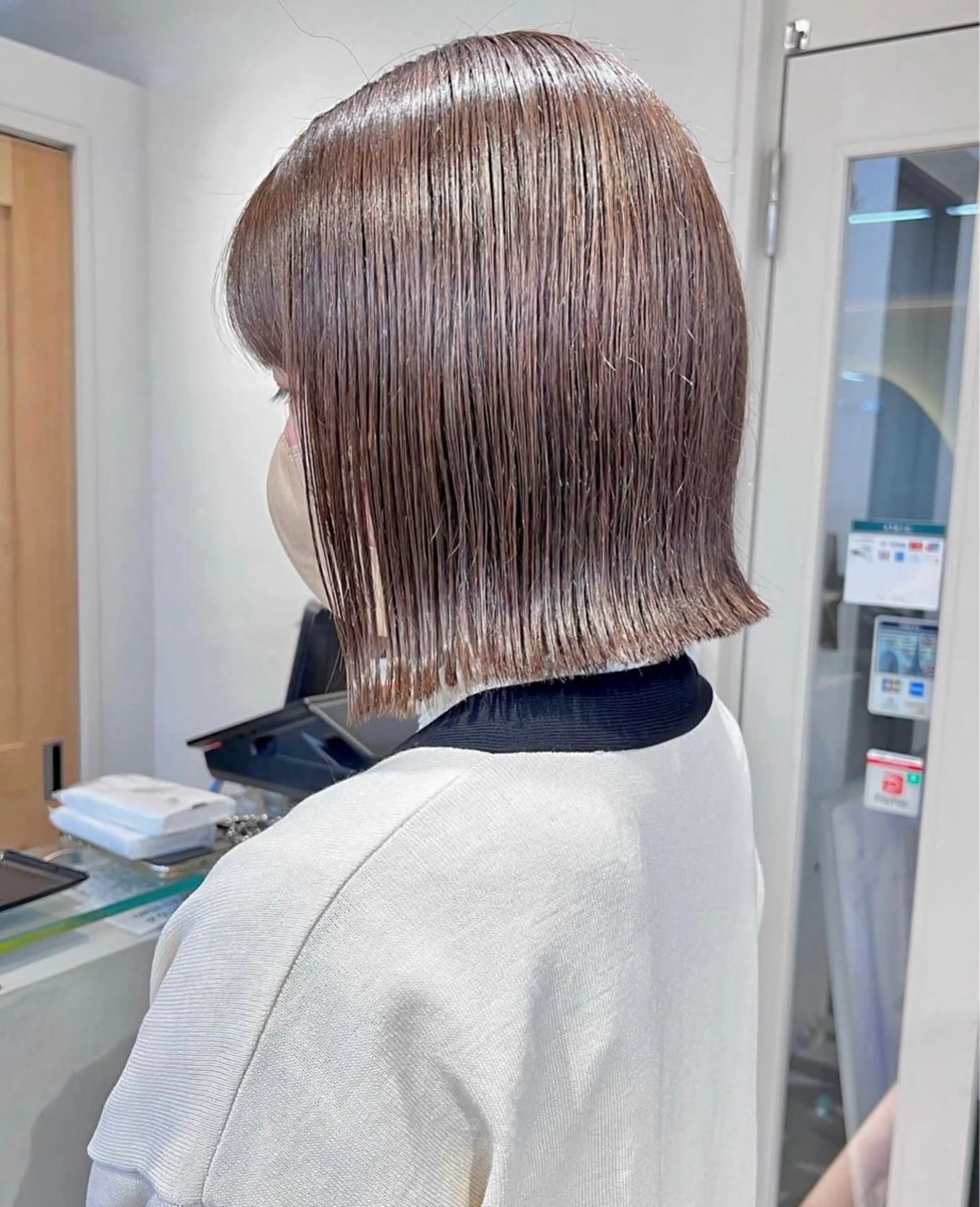 ショート センターパート /ニュアンスパーマのヘアスタイル