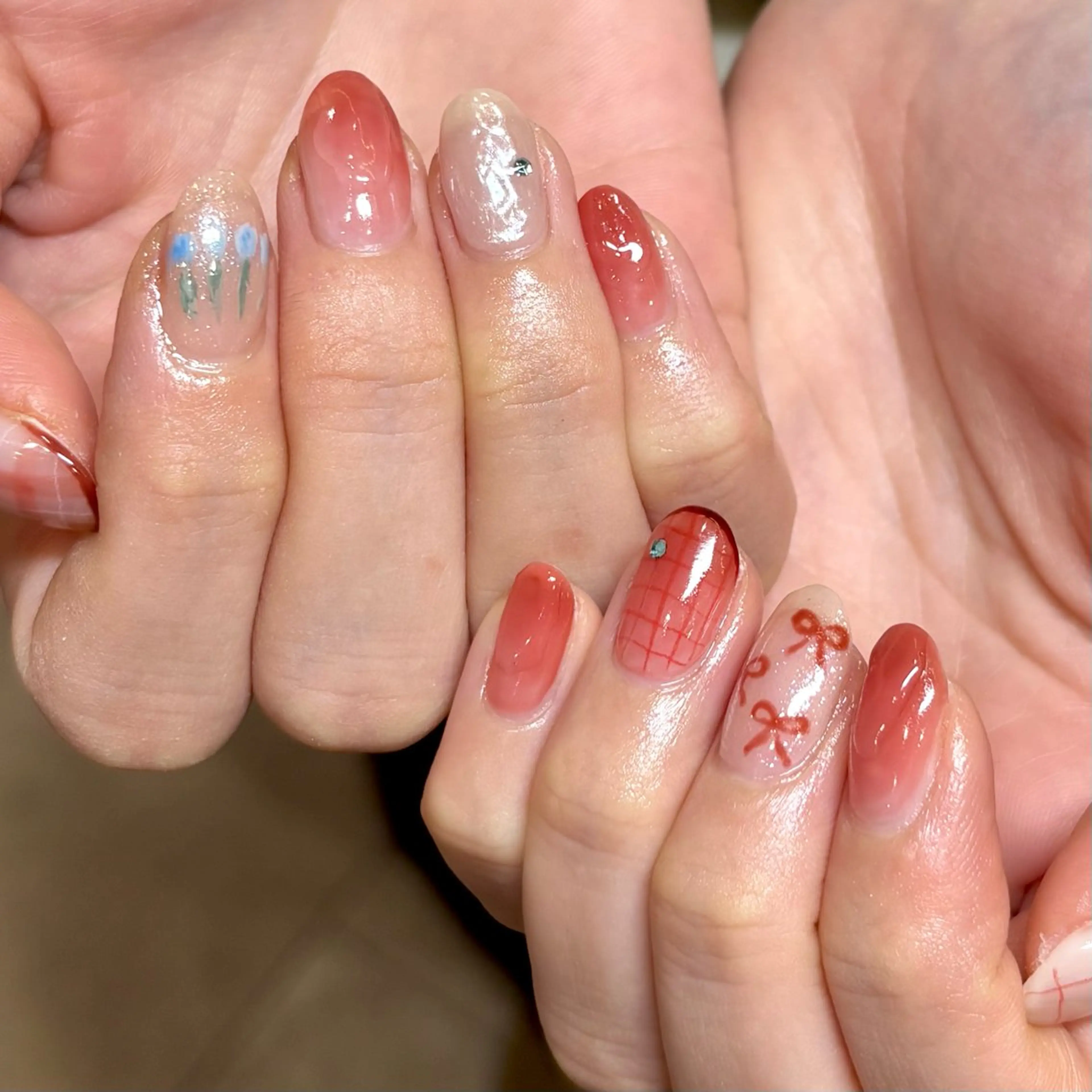 ネイル ミラーネイル ✧*｡ ayanaのネイルデザイン