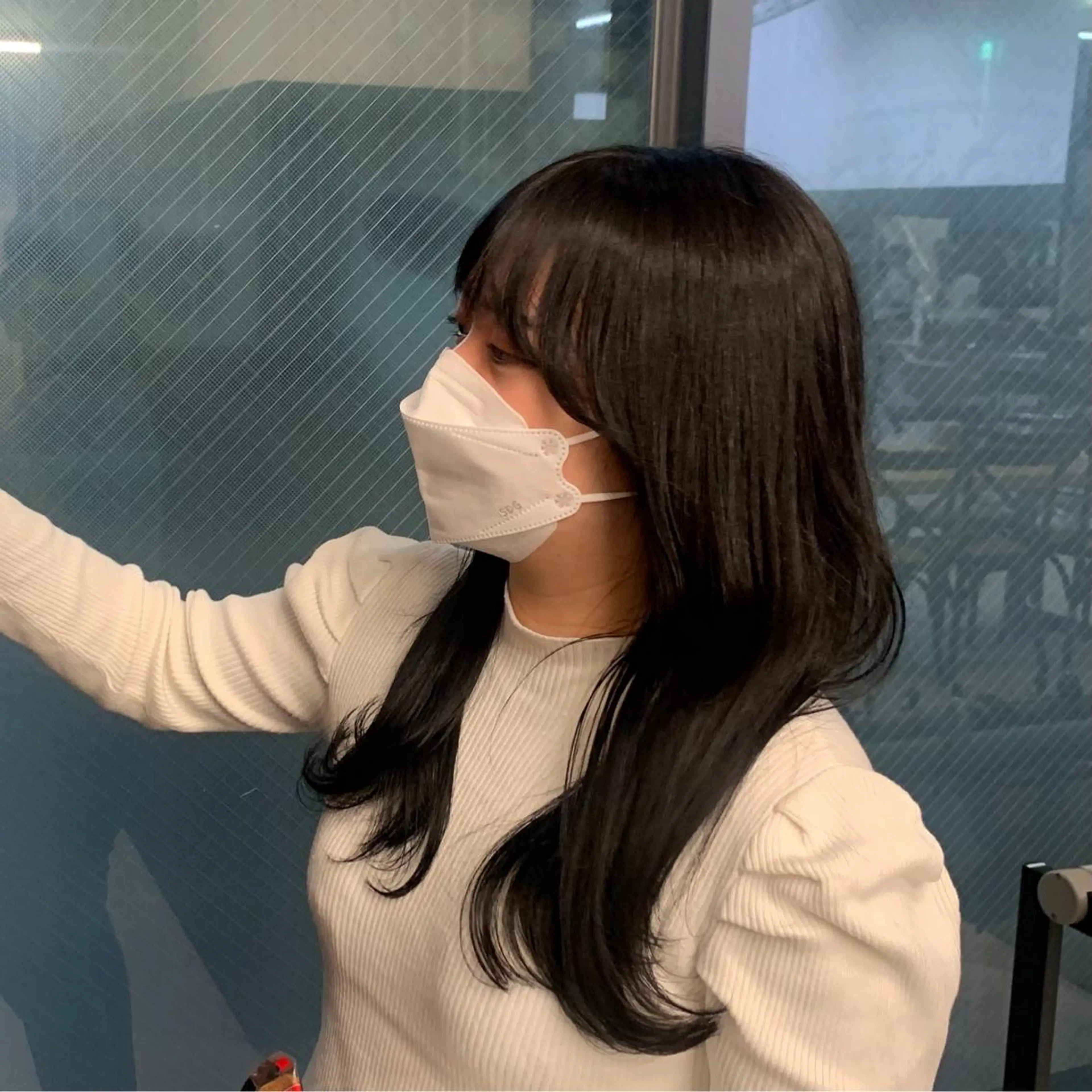 セミロング カラー パーマ ヘアアレンジ メンズ キッズ ネイル マツエク・マツパ アイブロウ 顔周りcut/ 艶ワンカラー♥ちさきのヘアスタイル