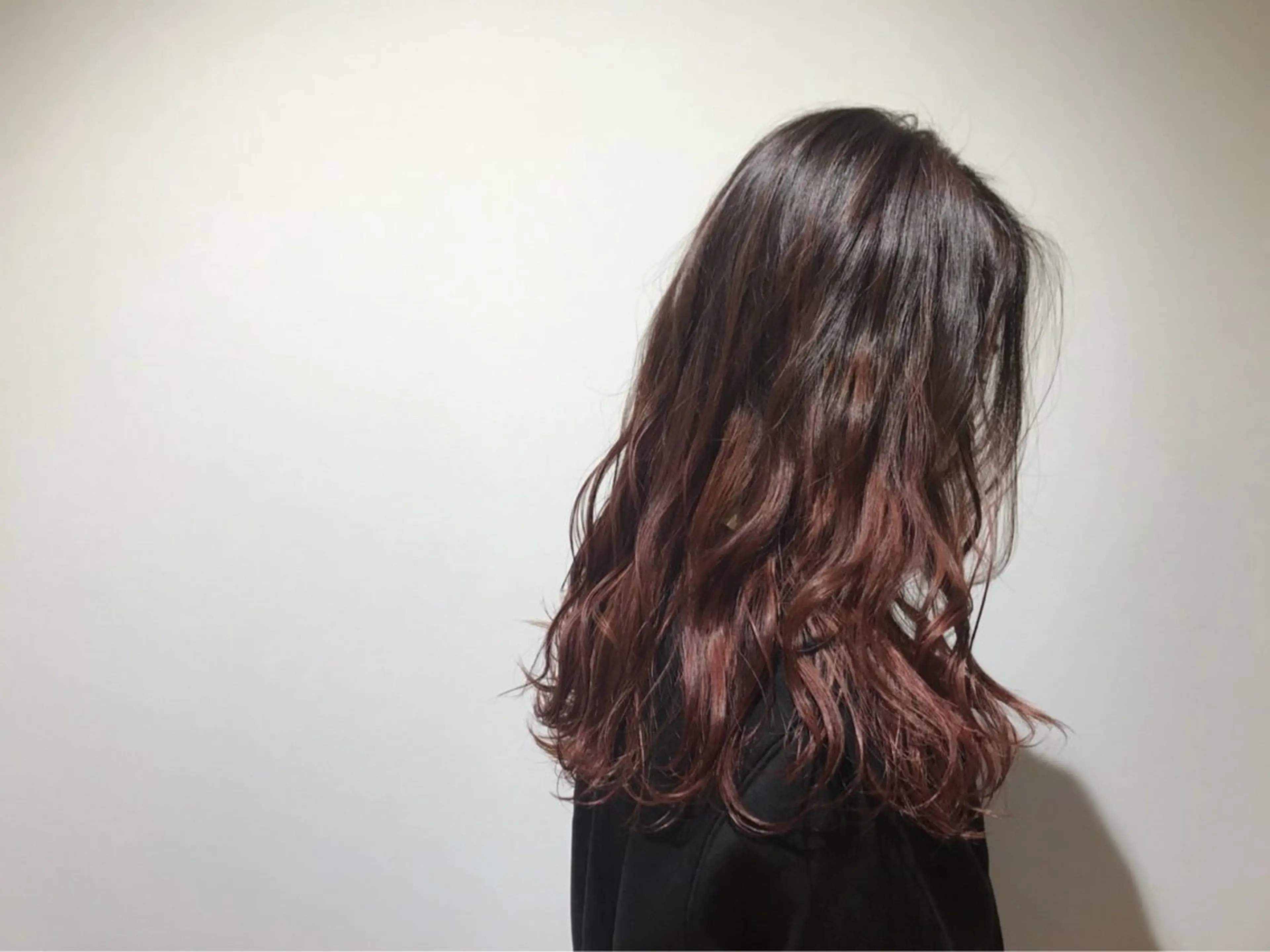 ロング カラー グラデーションカラー OLSEN D.B.A BALLOON HAIR所属・さとう あやかのヘアスタイル