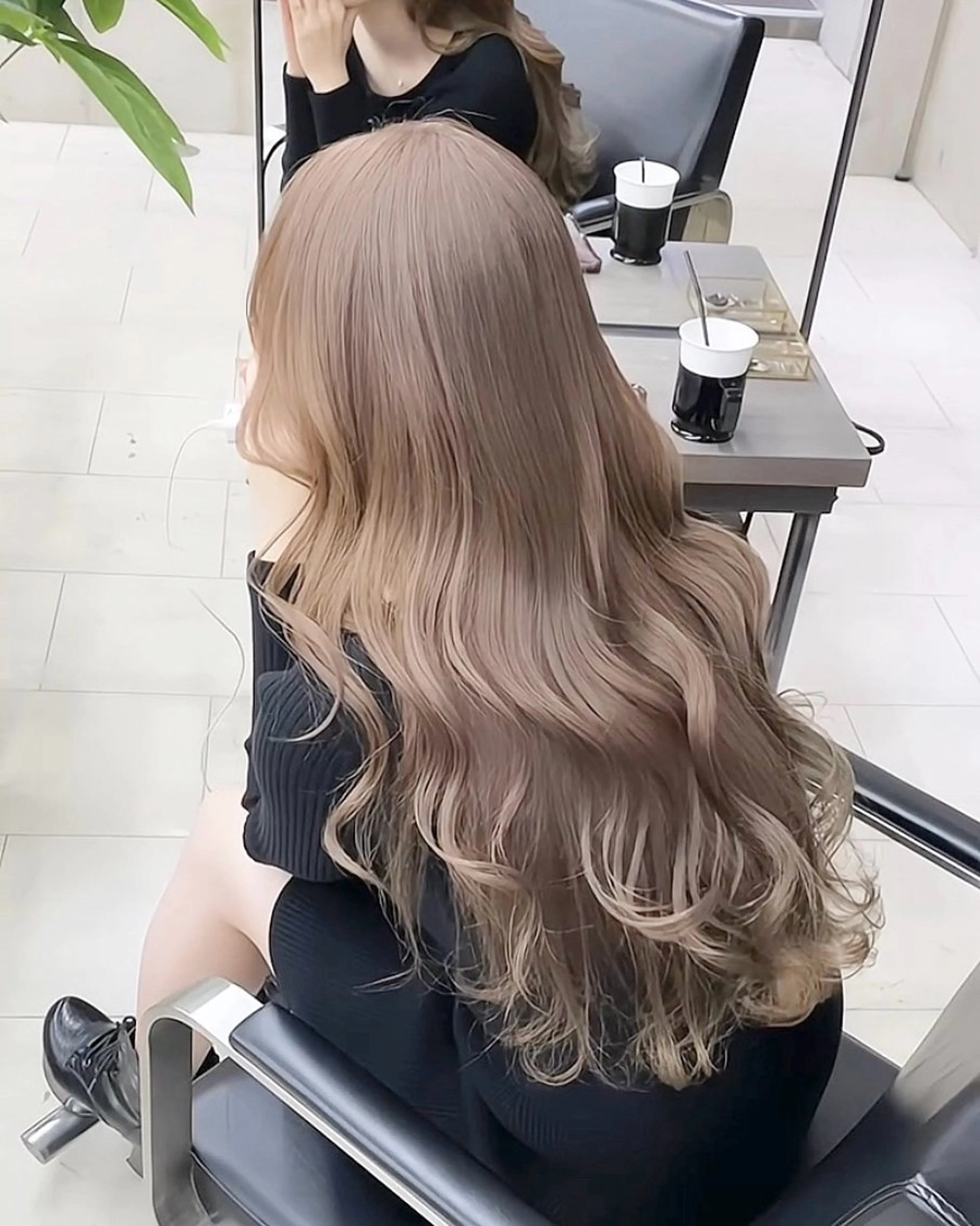 ロング カラー カット ヘアカラー Kvell&Co.所属・ミルクティー💞 ハイトーン/emaのヘアスタイル