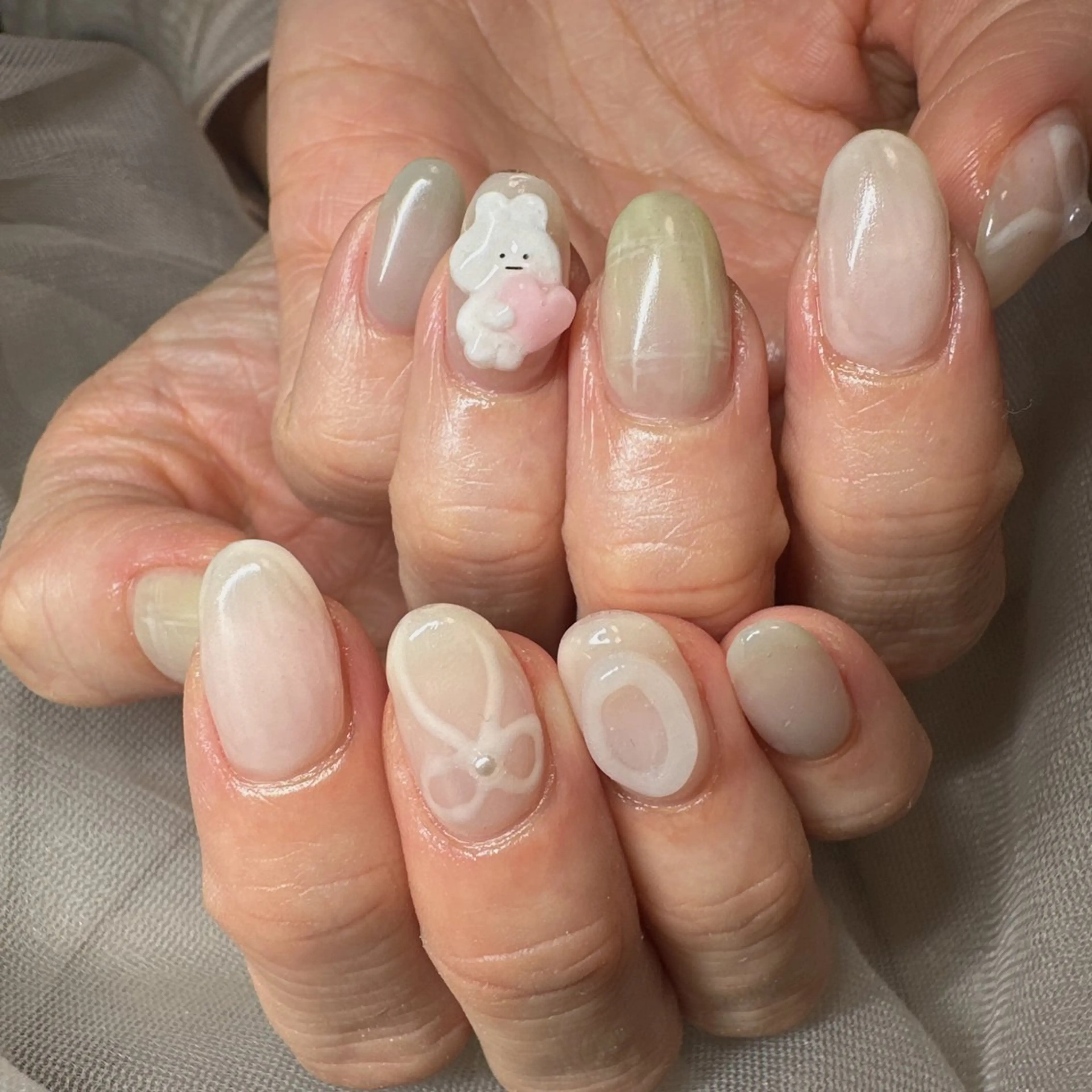 ネイル ハンドネイル Moon  Nail /栄　大須のネイルデザイン