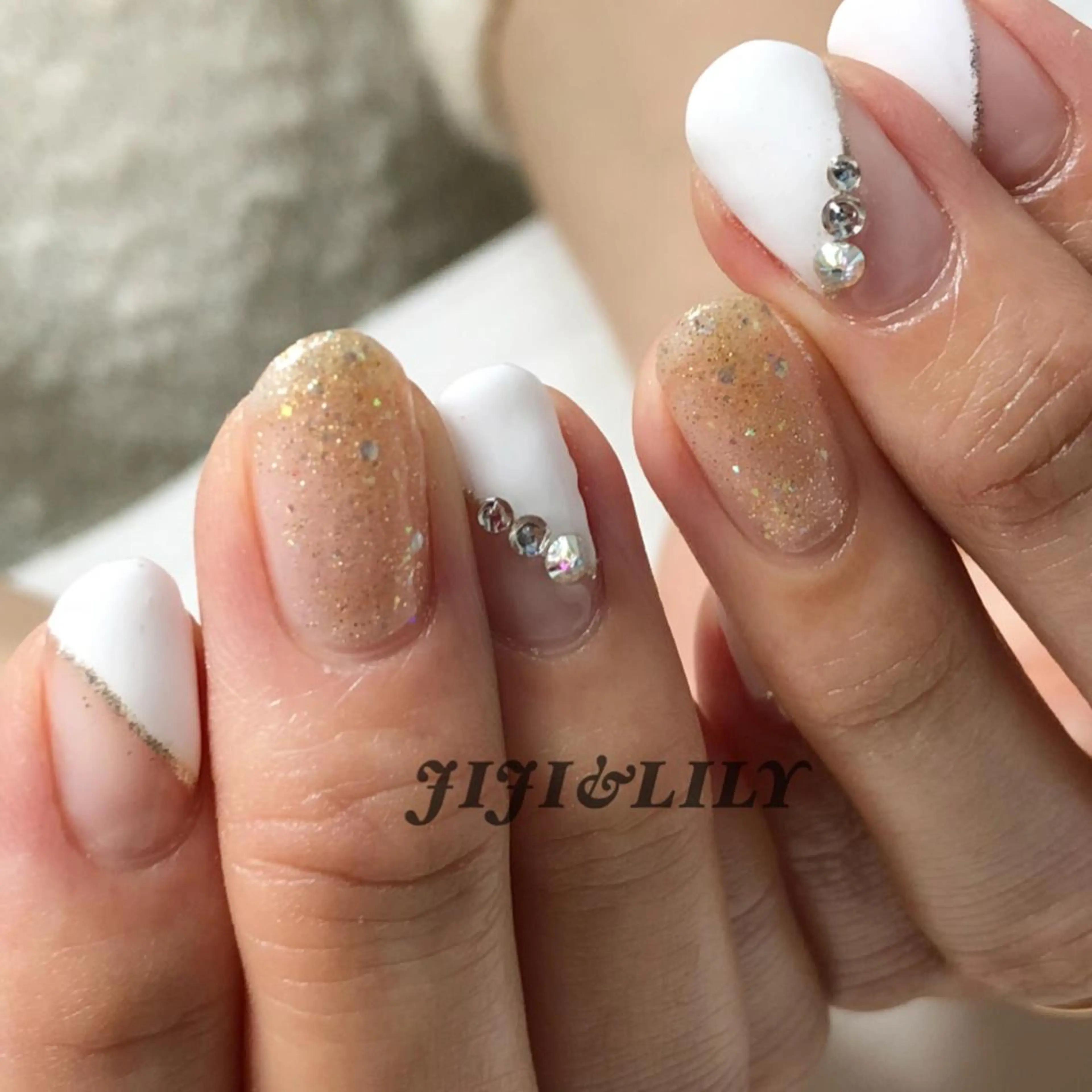 ネイル フレンチネイル 斜めフレンチ 豊田 圭子のネイルデザイン