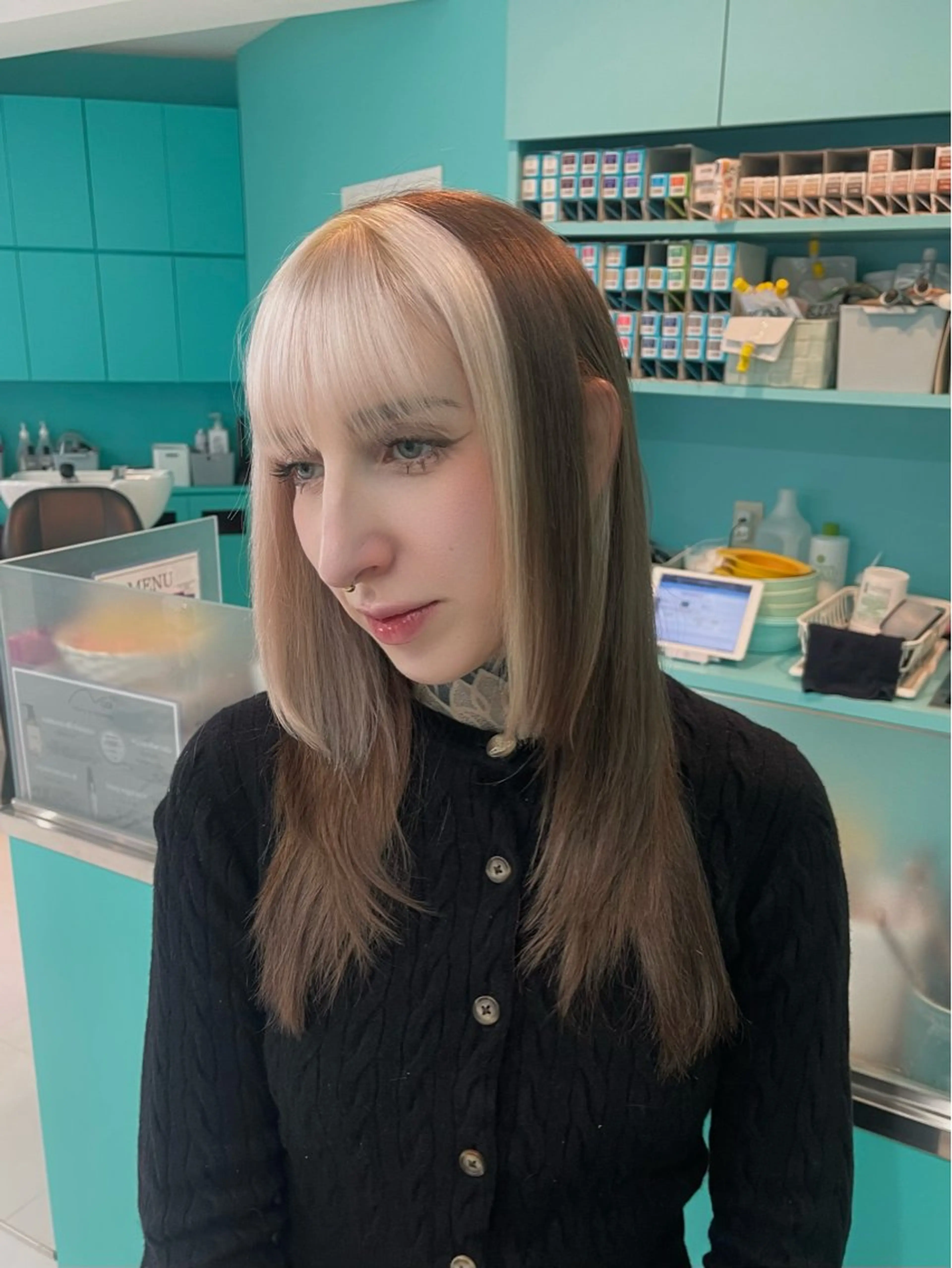 セミロング カラー ヘアカラー mana/メンズ/ ヘアセット/ブリーチのヘアスタイル