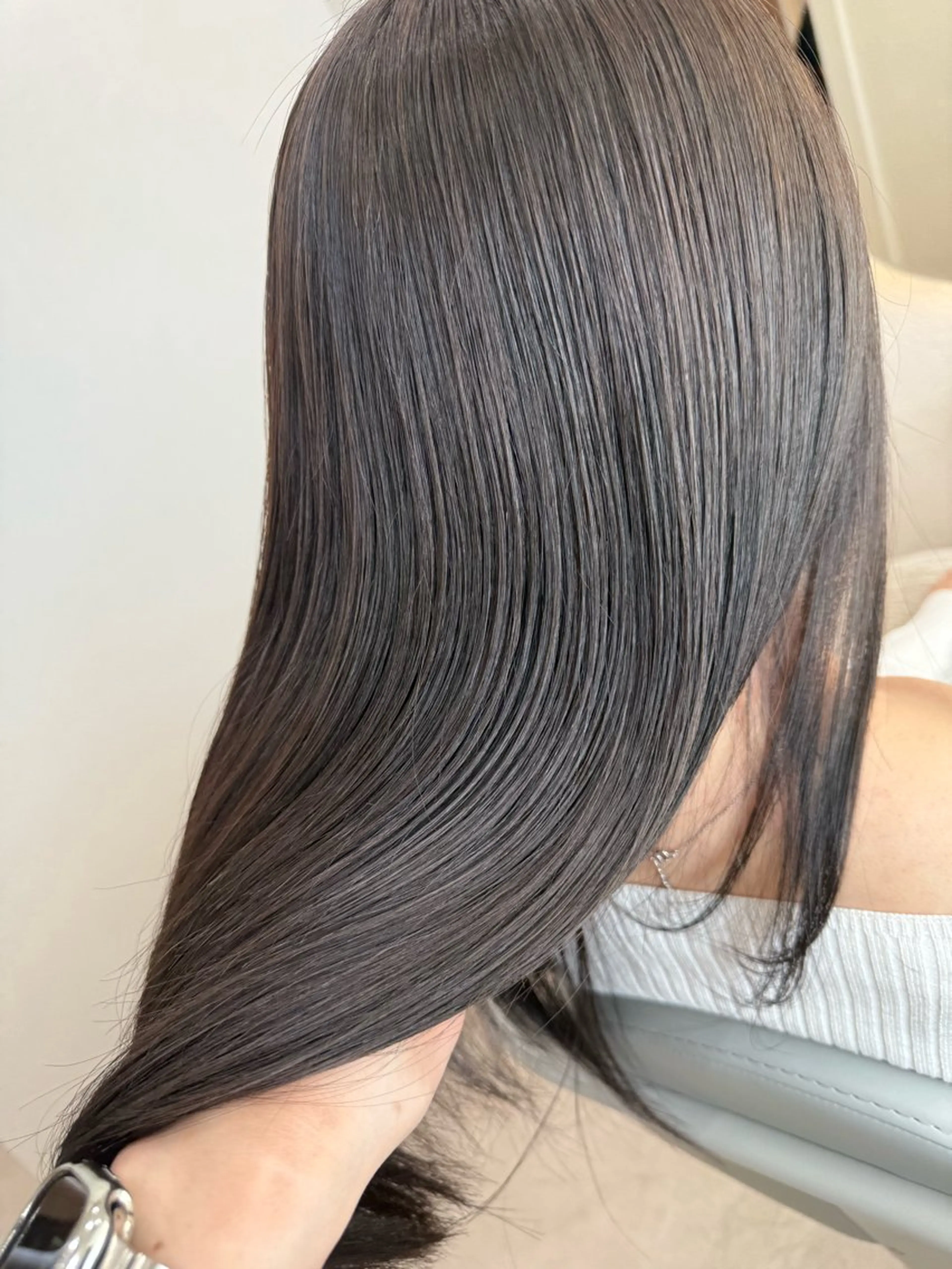 【色気溢れる艶髪に】髪質改善inケアカラー+TOKIO超音波トリートメント ¥9900の写真