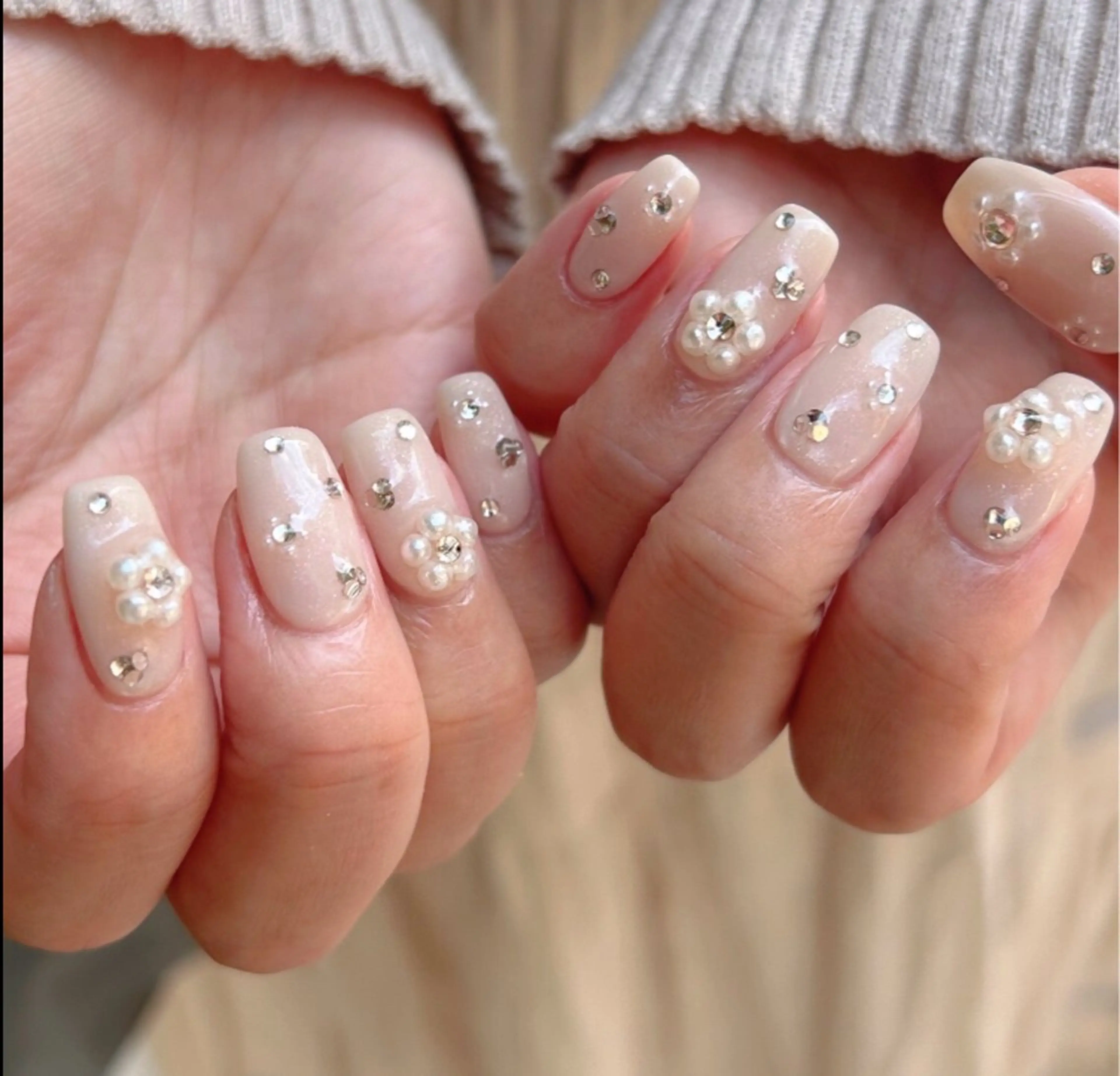 ネイル 長さ出し グラデーション キラキラネイル 韓国ネイル ラメ(グリッター) ハンドネイル ハンドケア Chisa Nail Studio所属・チ サのネイルデザイン