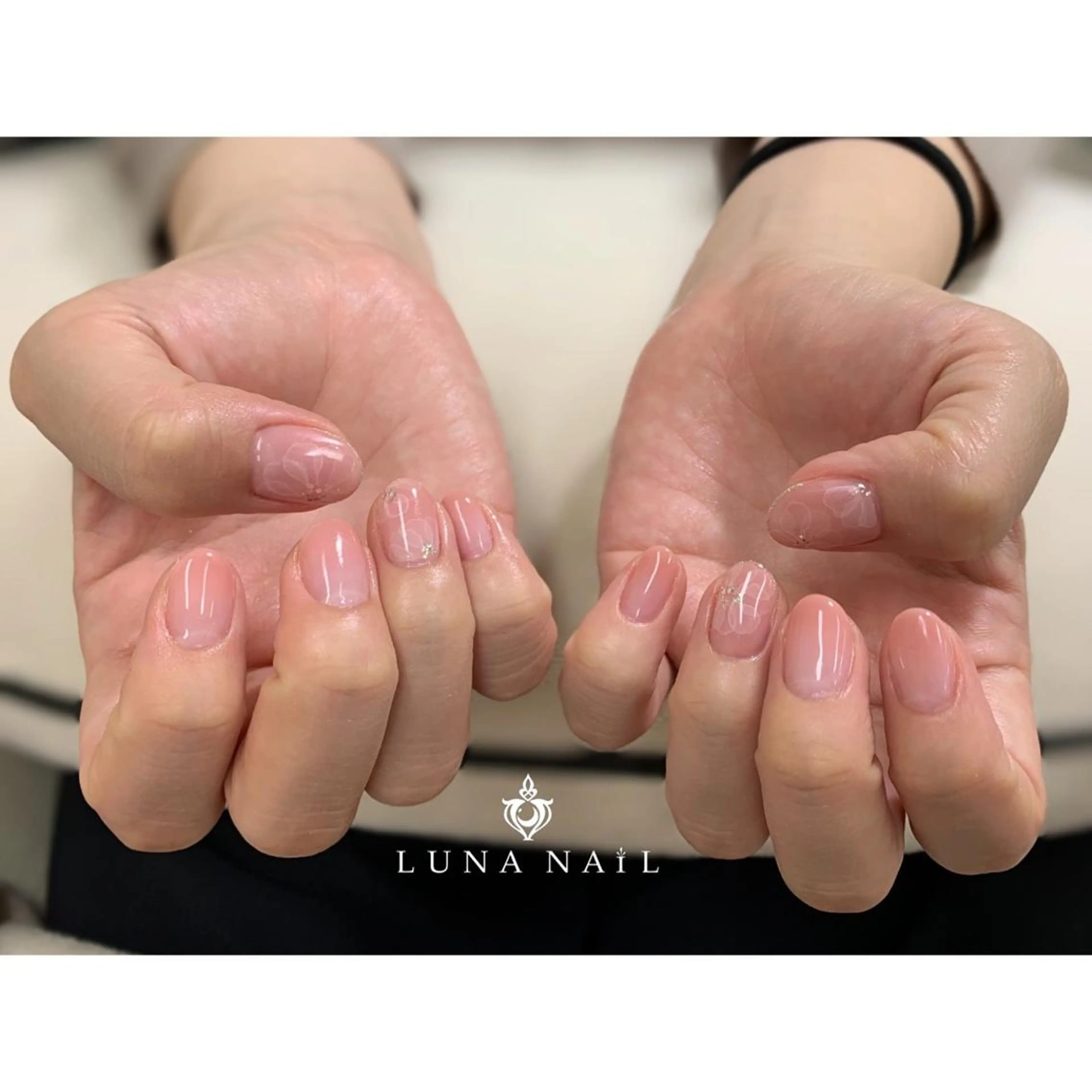 ネイル アトリエ　ミモザ所属・いまむら あかりのネイルデザイン