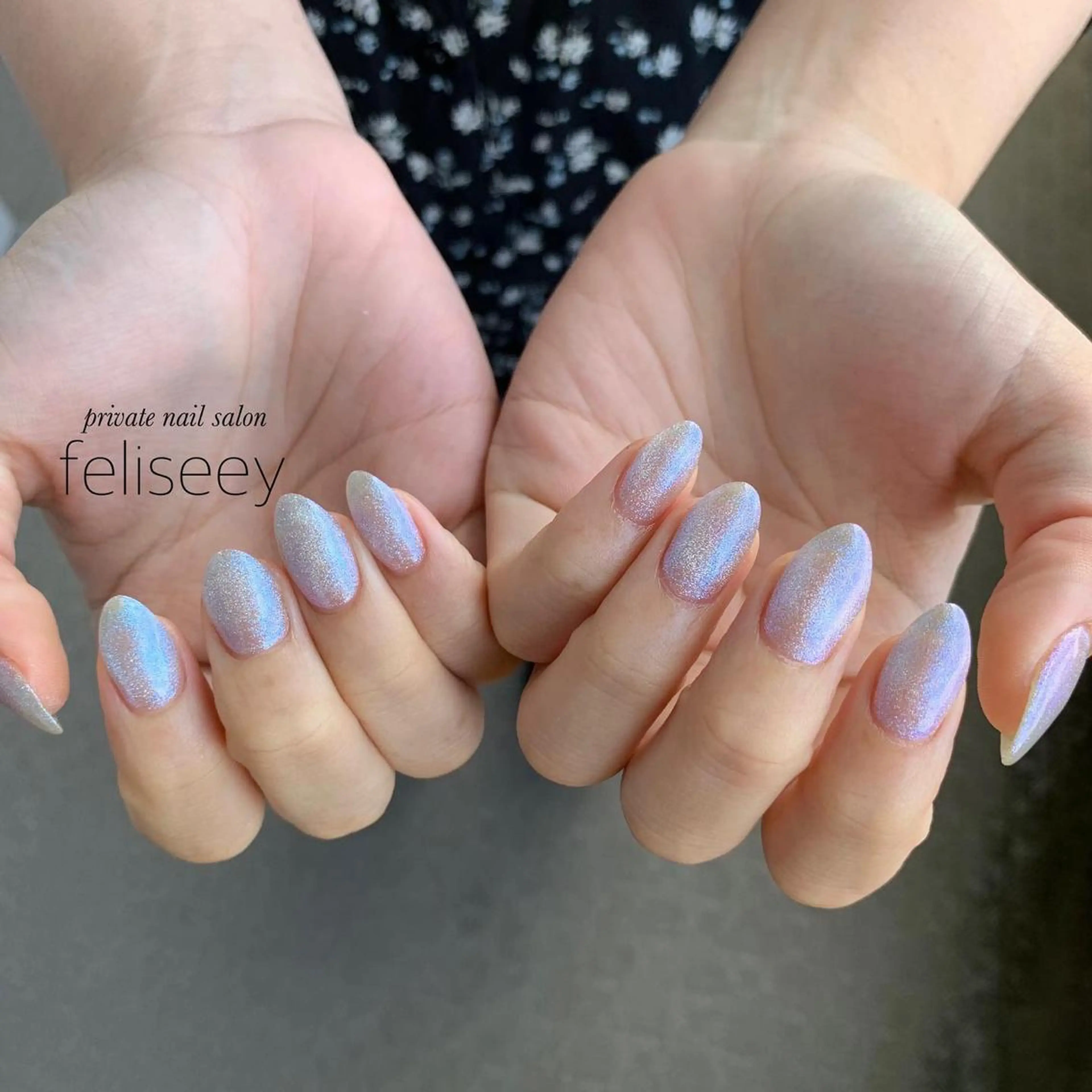 ネイル ジェルネイル キラキラネイル マグネットネイル ワンカラーネイル パラジェル feliseey 〘フェリシー 〙のネイルデザイン