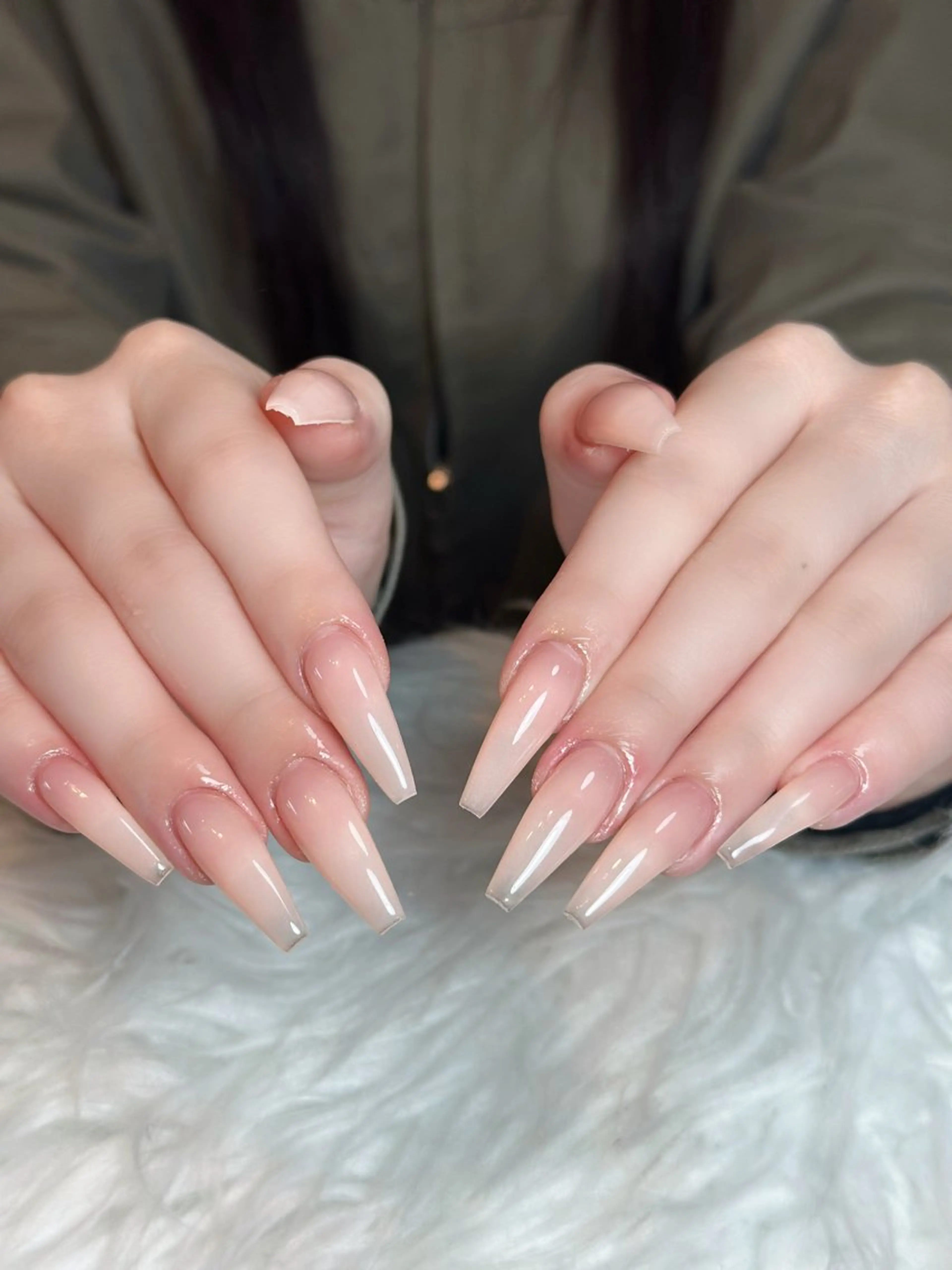 ネイル オーロラネイル ボルドー ブラウン 氷ネイル・うるうるネイル キラキラネイル ハンドネイル Julli NailStudioのネイルデザイン