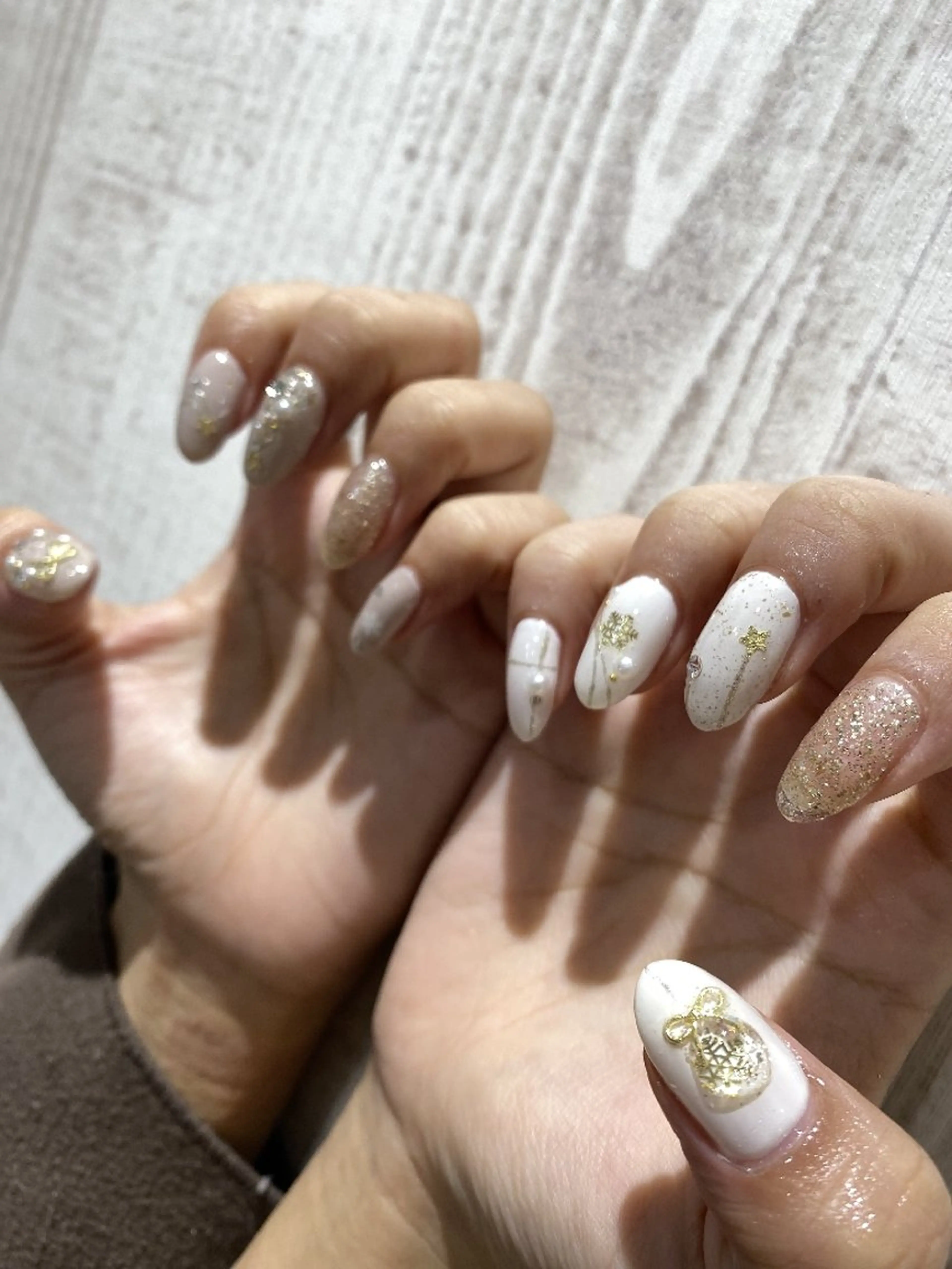 ネイル 冬ネイル クリスマス ハンドネイル 13日3980円‼️ マグもデザインも◎のネイルデザイン