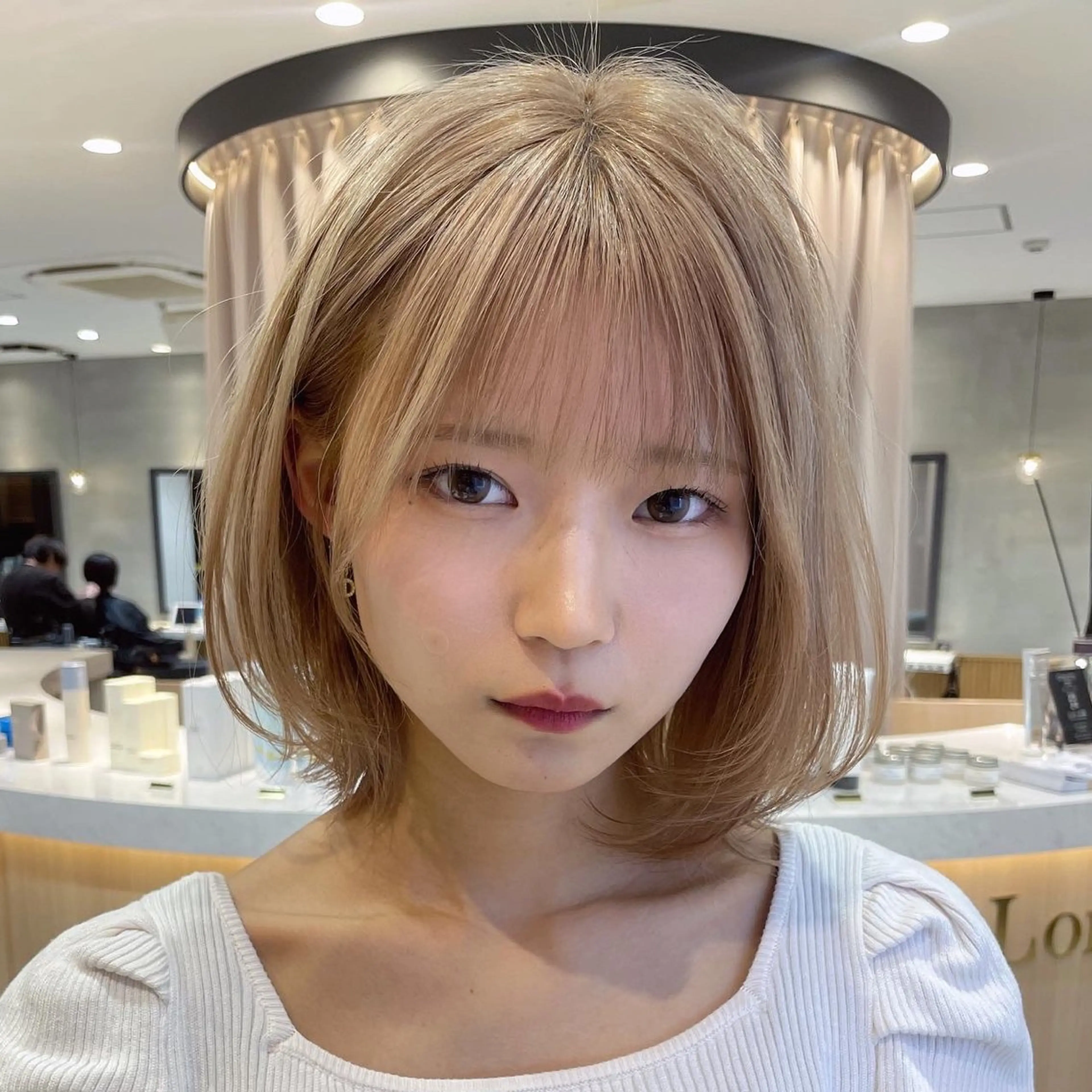 ミディアム カラー ハイトーンヘア れおん🌙のヘアスタイル