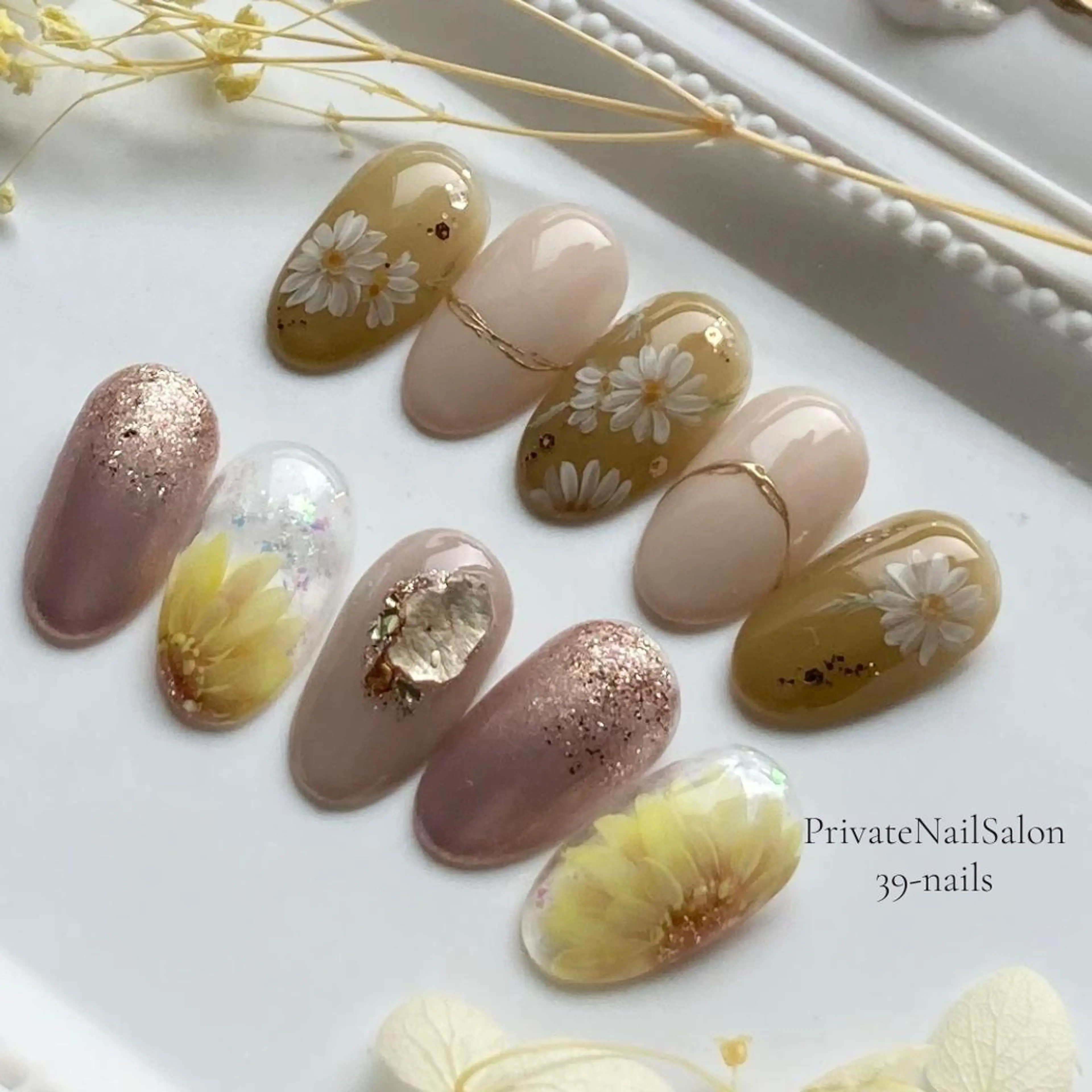 ネイル ニュアンスネイル オフィスネイル 夏ネイル 39-nails EharaMikuのネイルデザイン