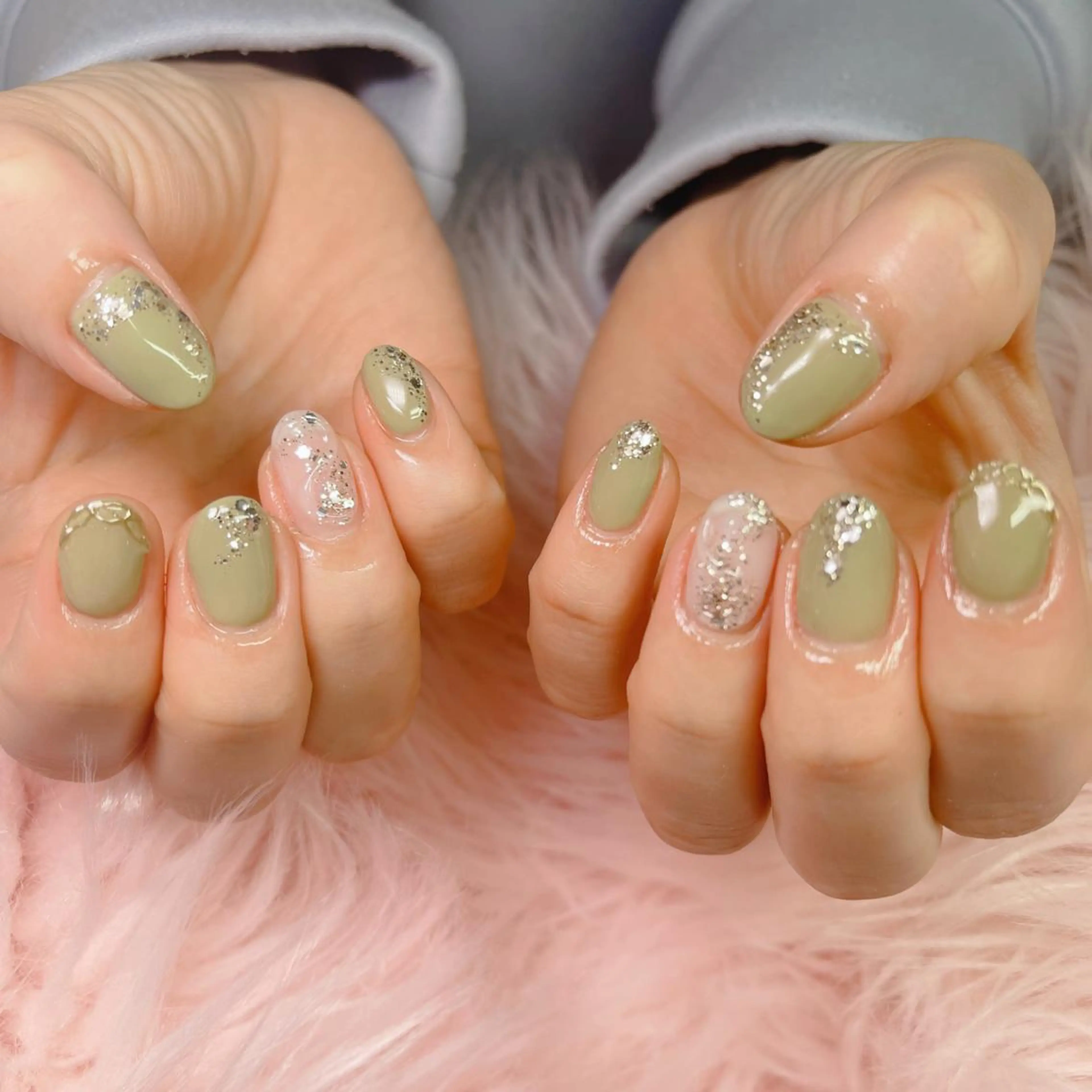 ネイル グリーン 春ネイル ネイルサロンキュアイスト所属・キュアイスト アコパラジェル調布のネイルデザイン