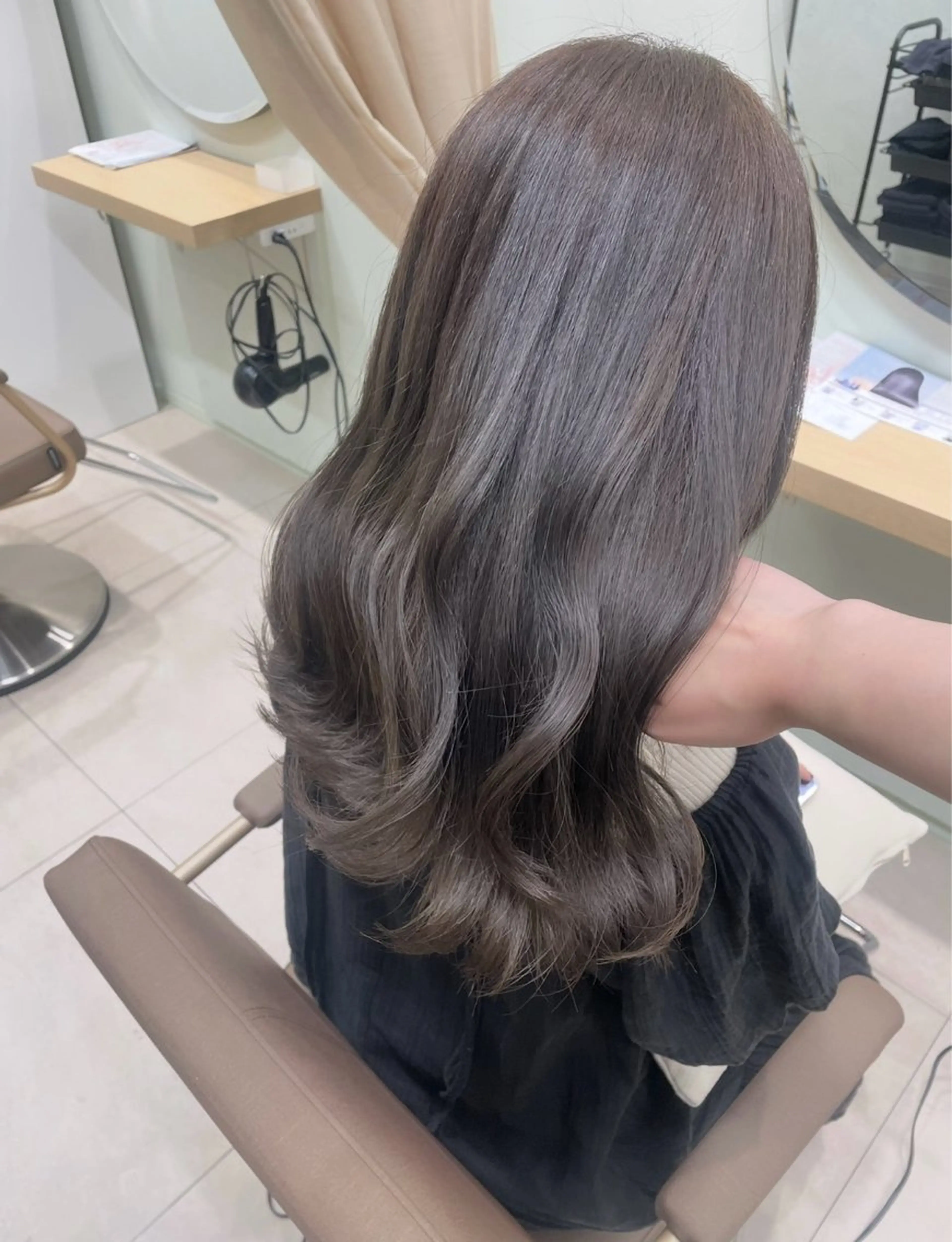 ミディアム 🤍RIRIKA /暖色カラー🧡のヘアスタイル