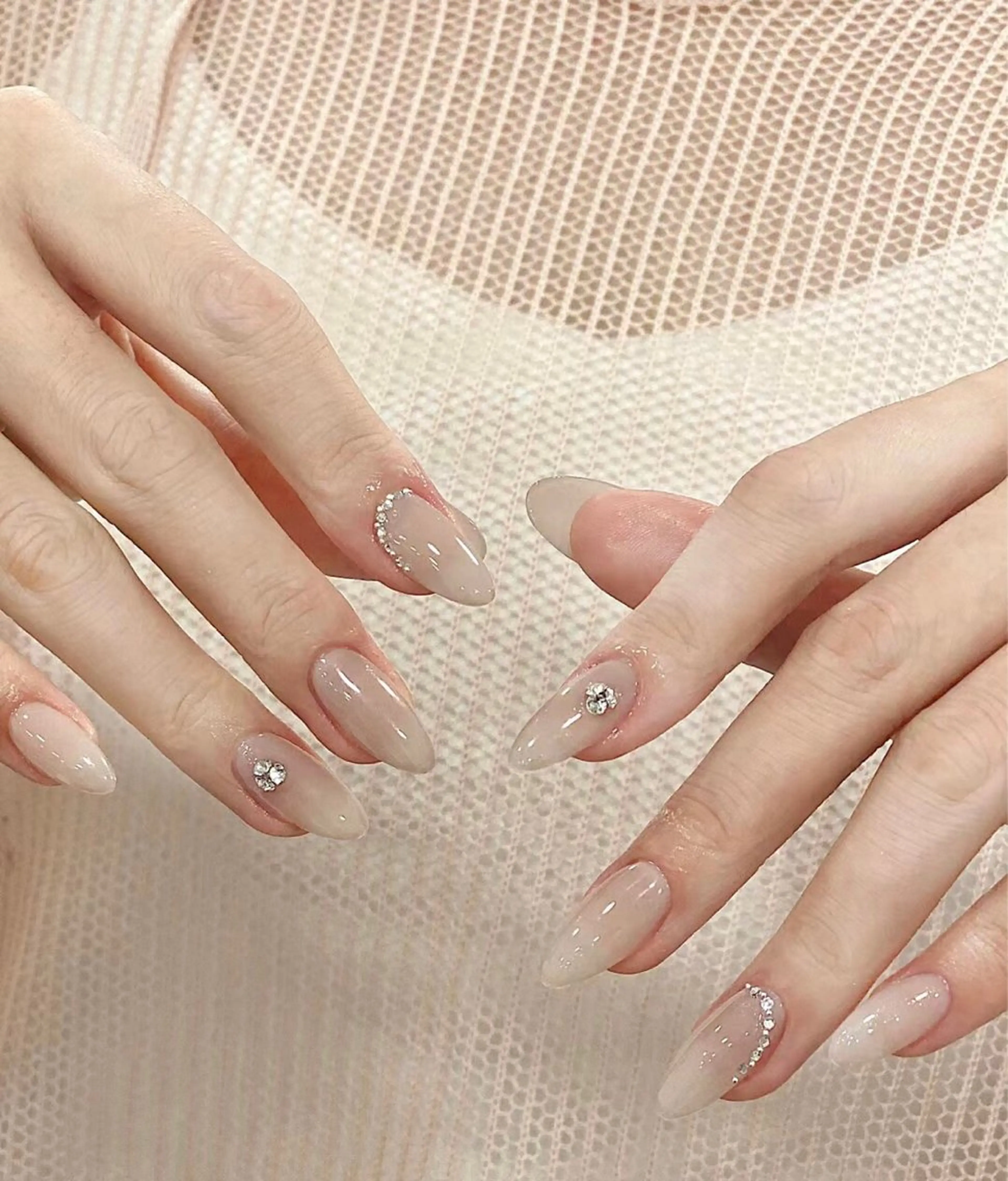 ネイル ハンドネイル モナ& ミユのネイルデザイン