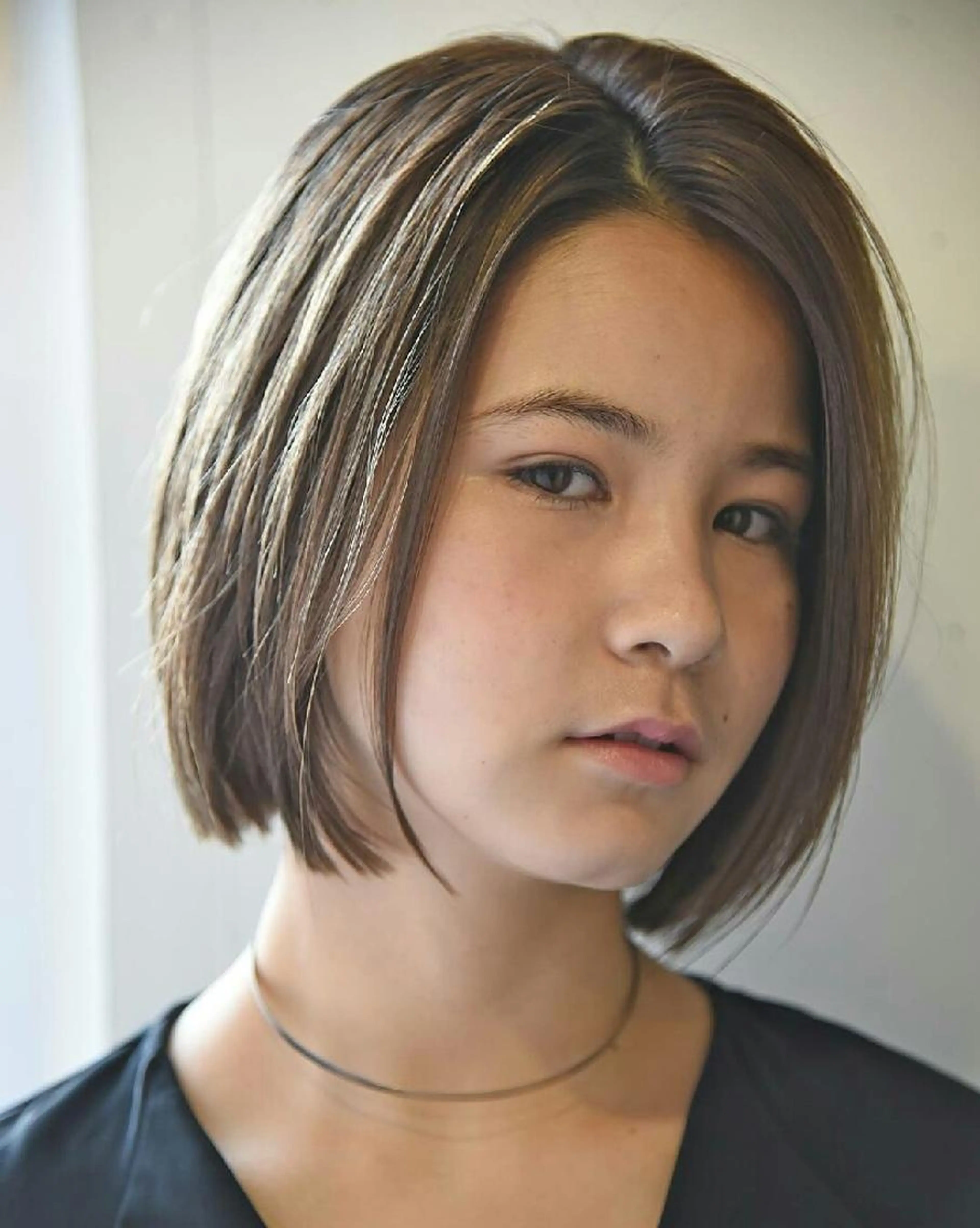 🔴後ろ姿美人✨髪質改善🔴自然にまとまるストレートヘアに🎵カット & 高補修トリートメント縮毛矯正の写真