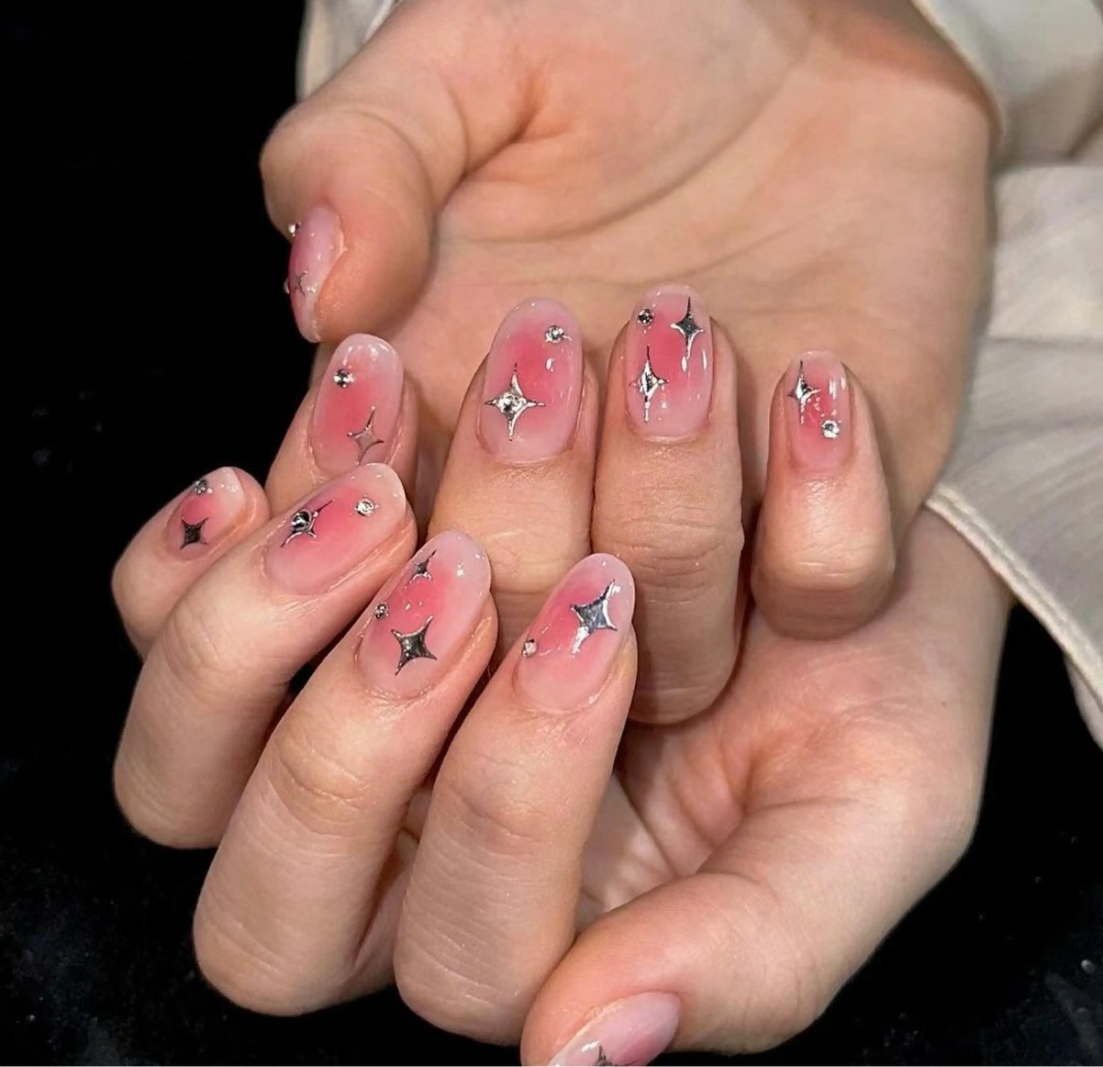 ネイル ハンドネイル ハンドケア 🍑 momo_nailのネイルデザイン