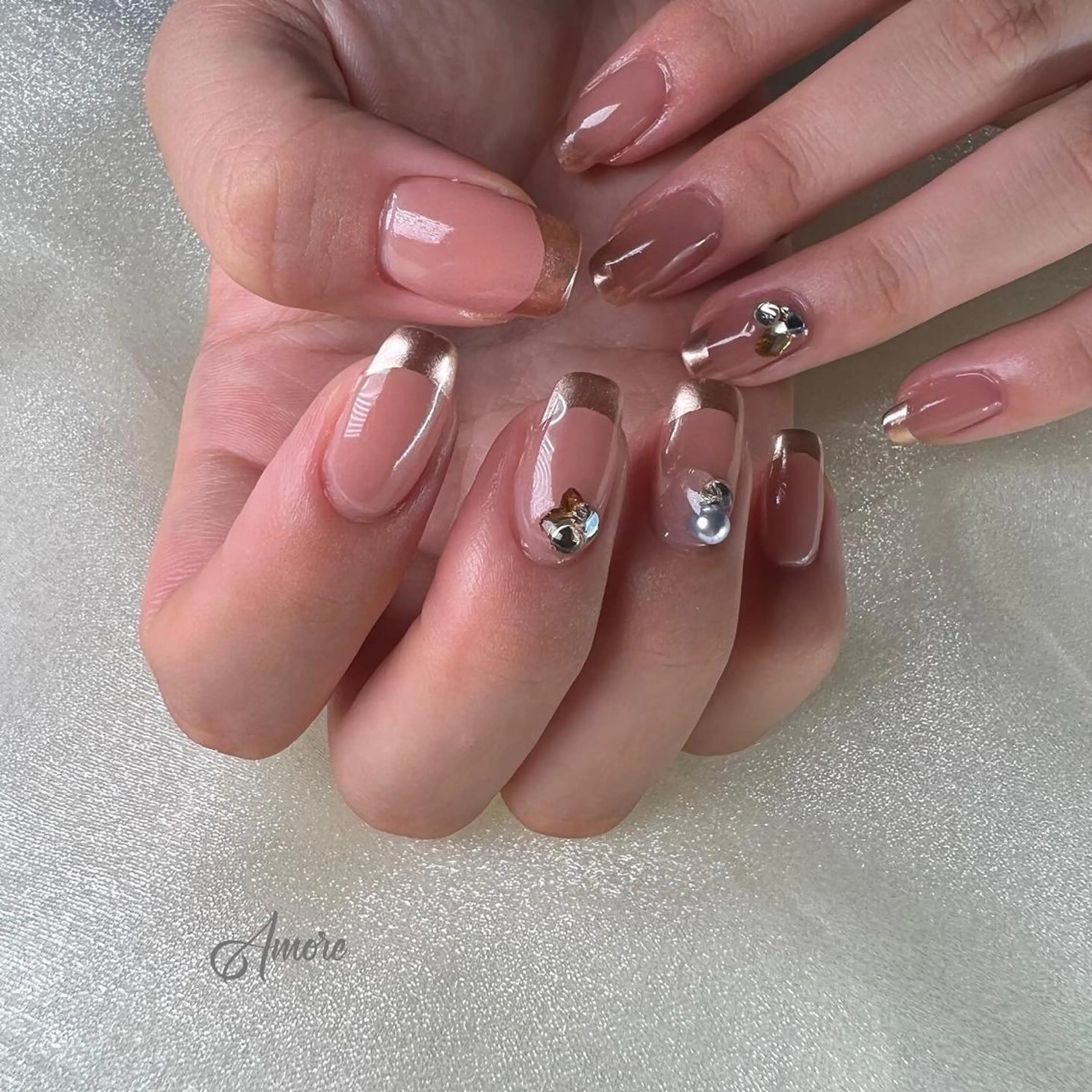 ネイル ジェルネイル 氷ネイル・うるうるネイル マグネットネイル ミラーネイル ニュアンスネイル You kyehwaのネイルデザイン