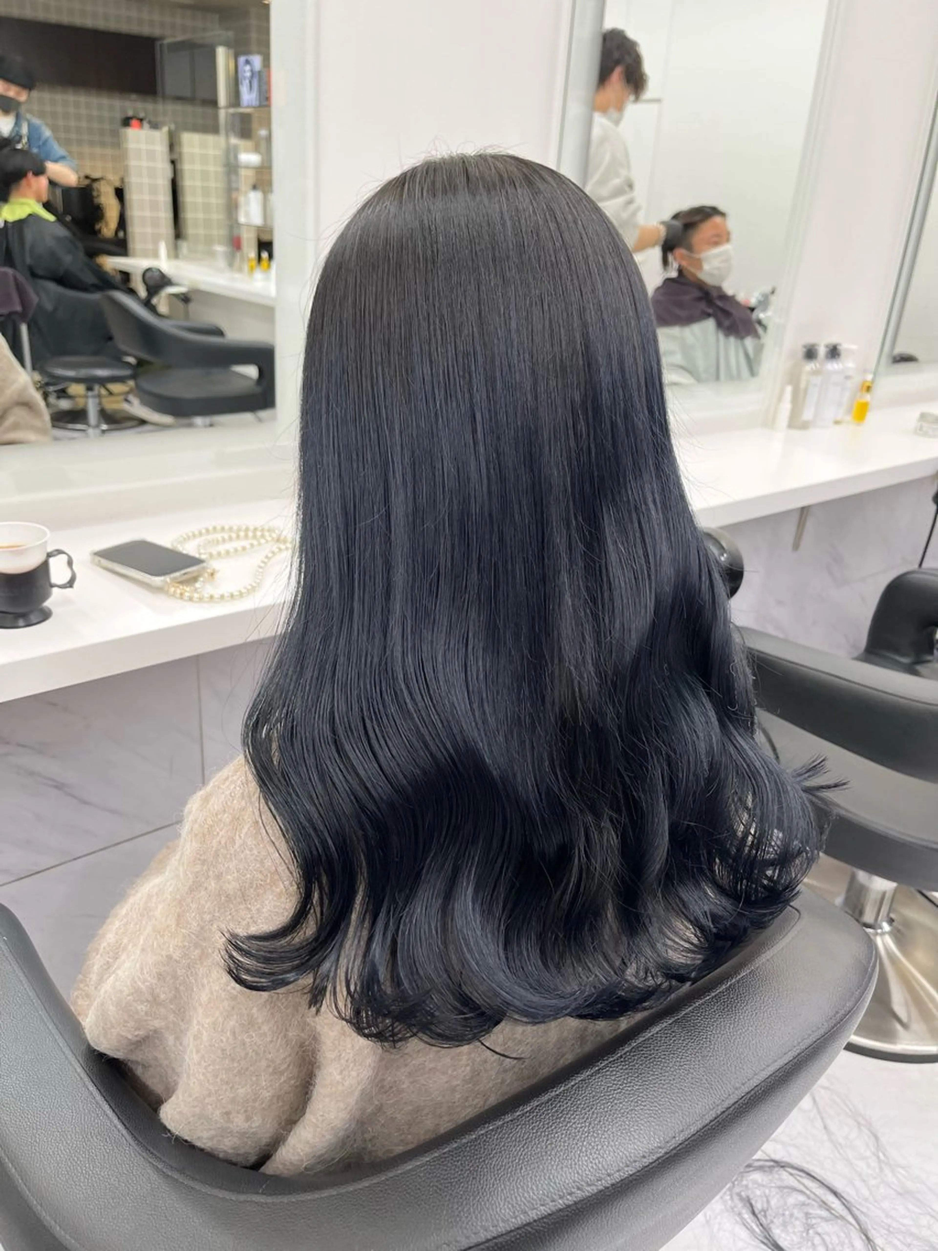 ロング ヘアカラー トリートメント ヘッドスパ ヘアセット 寒色＆ブリーチ特化 寒色MiOのヘアスタイル