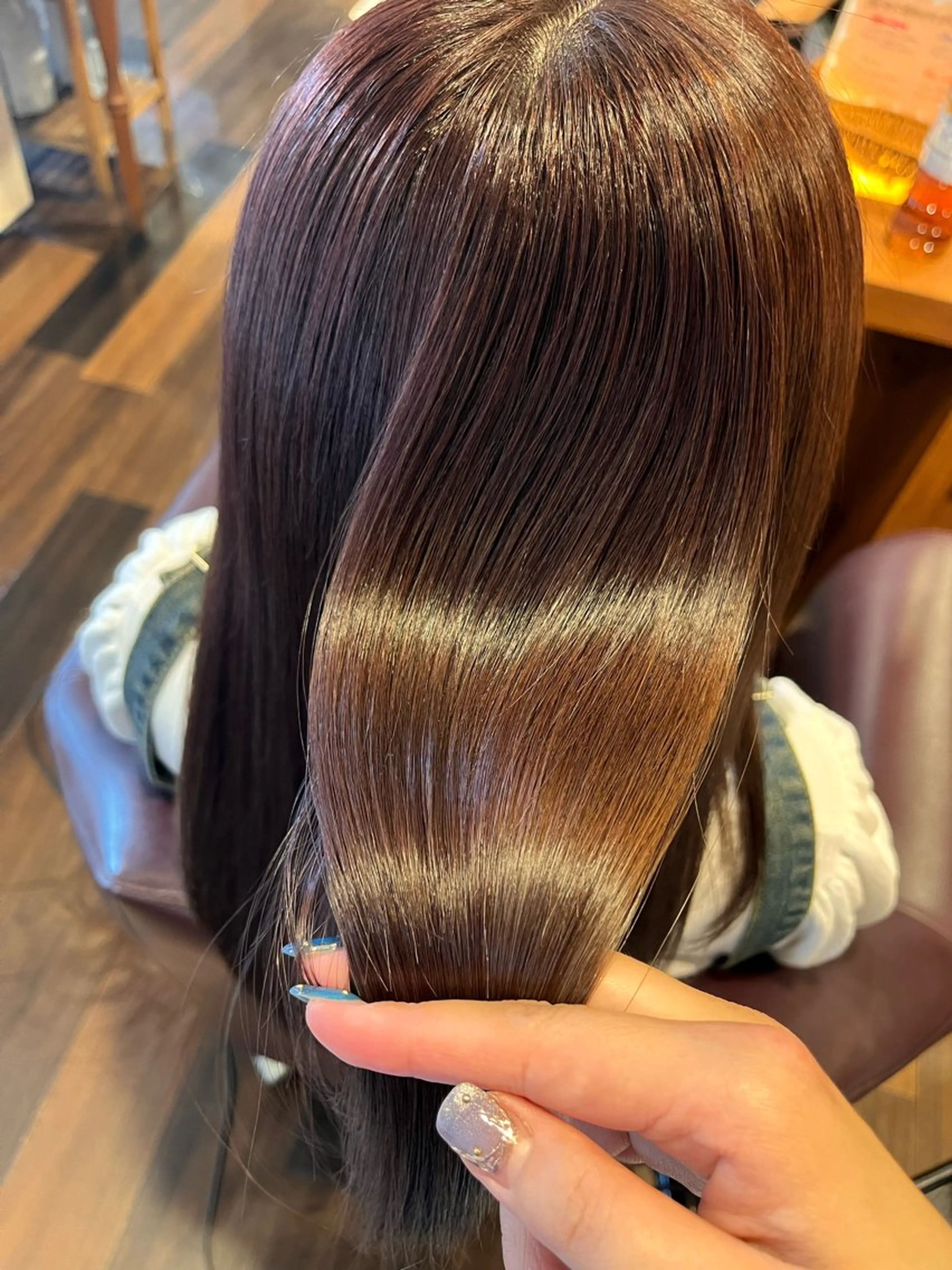 ミディアム トリートメント カット ヘアカラー トリートメント サイトウ ナツキのヘアスタイル